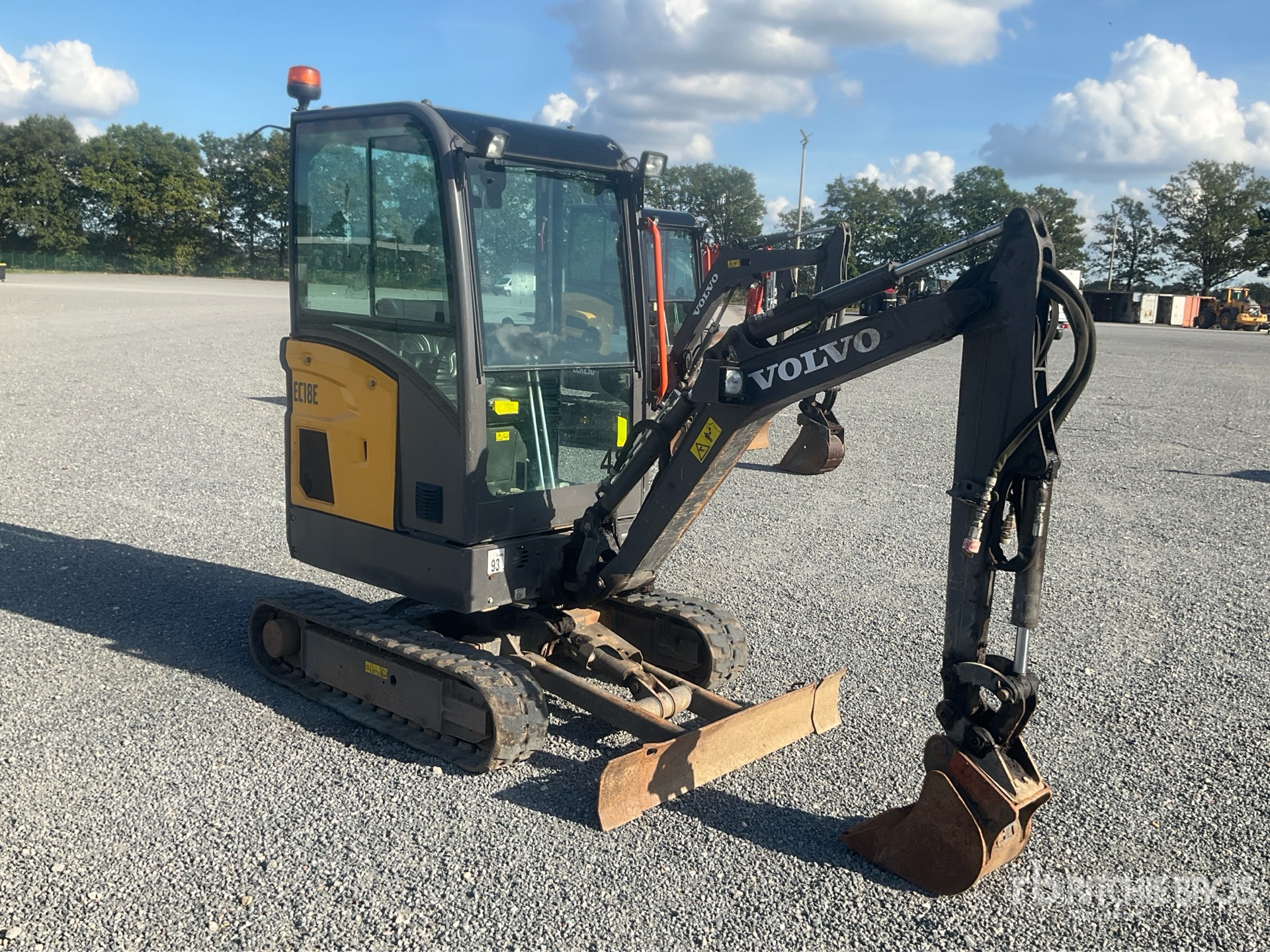 2021 Volvo EC18E