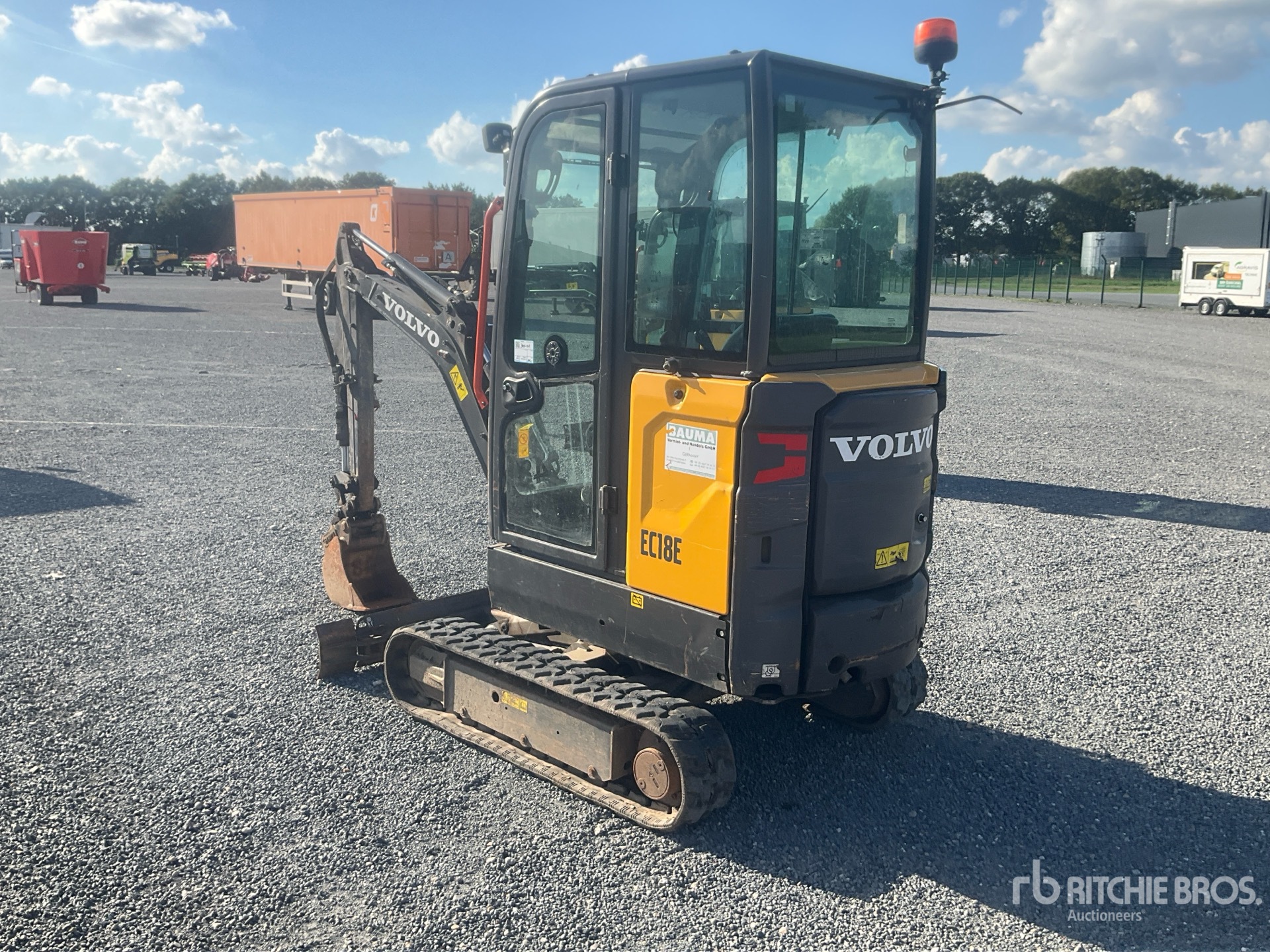 2021 Volvo EC18E