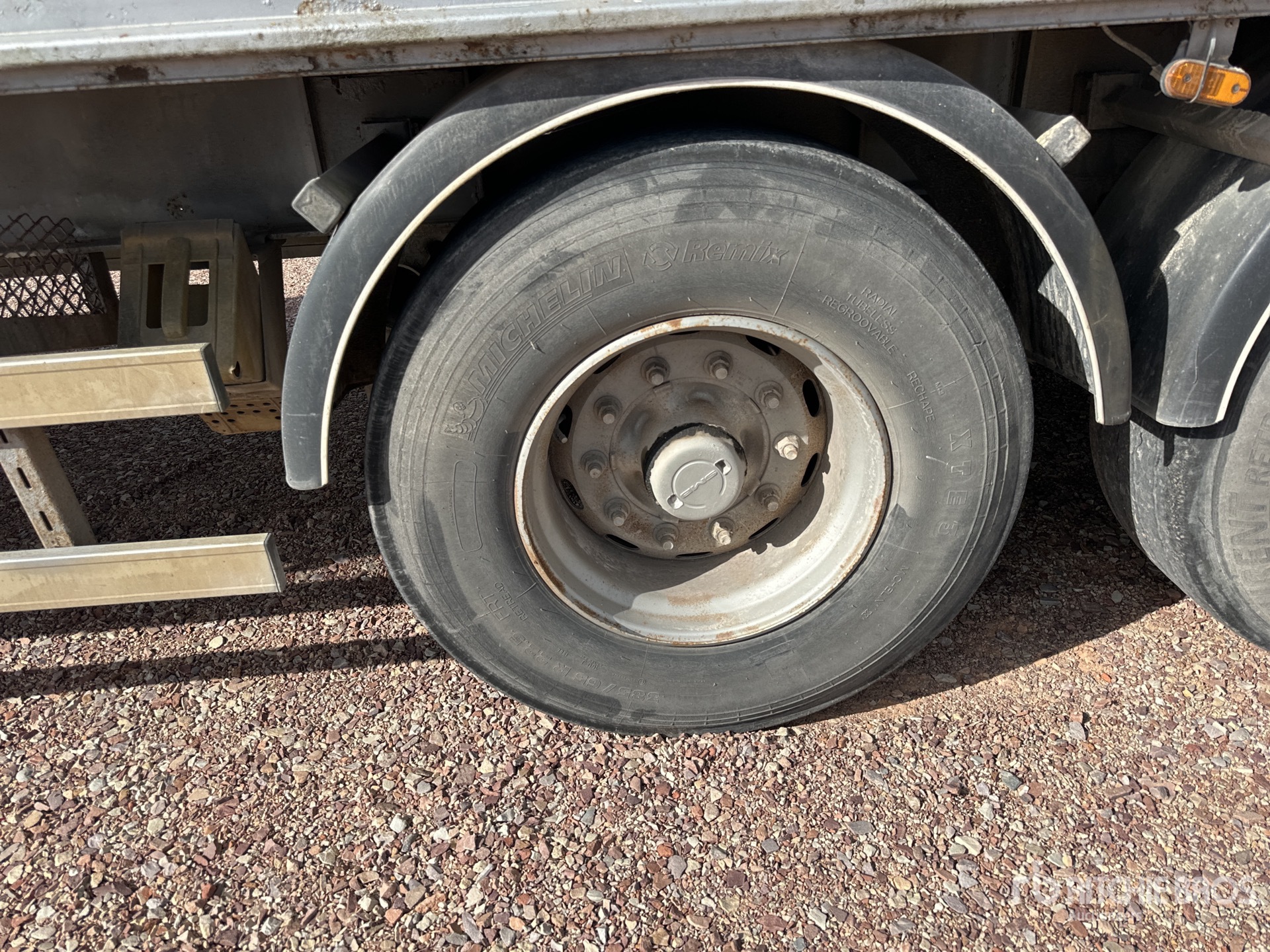2005 Fruehauf TX34