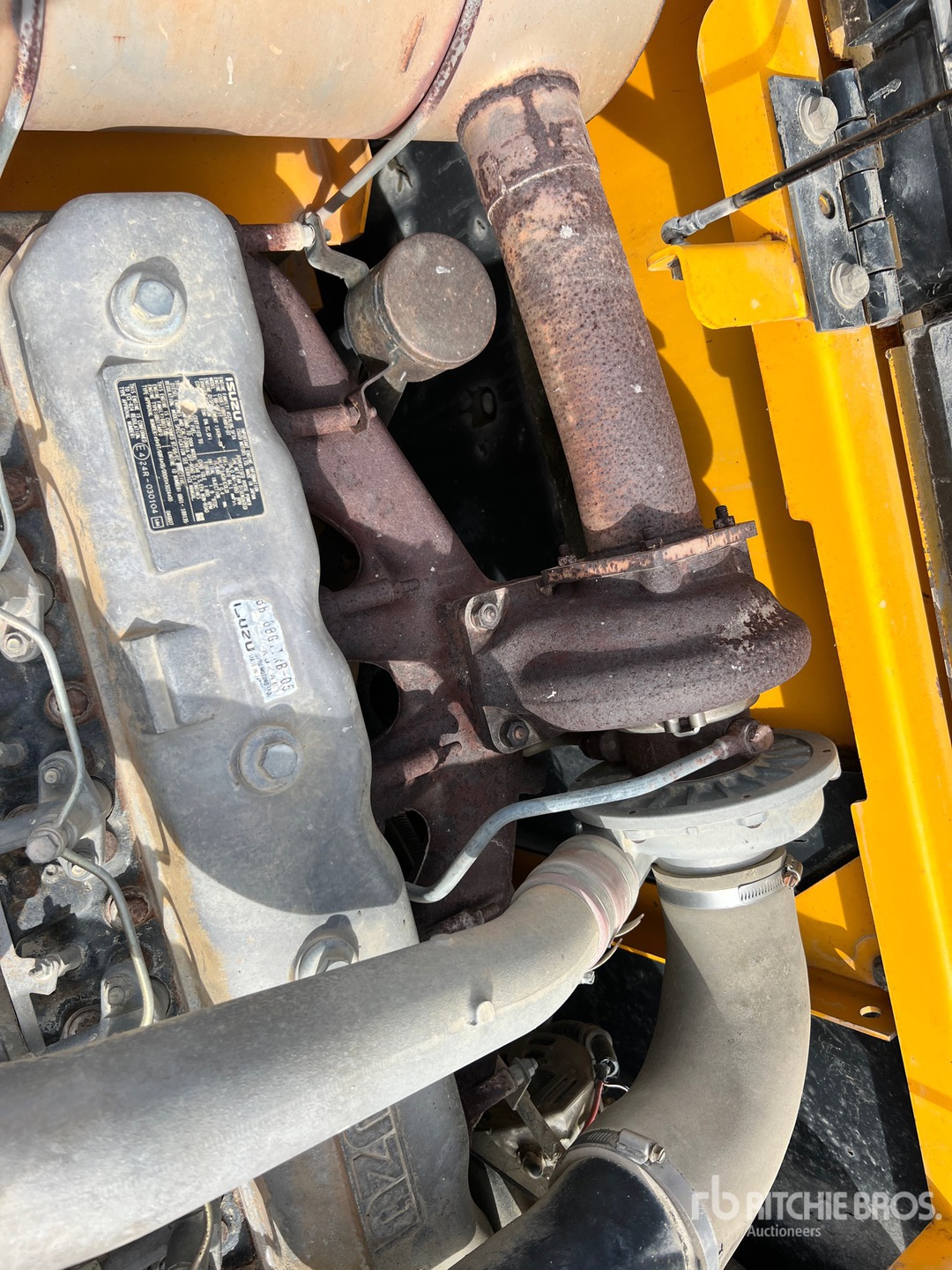 2005 JCB JS210LC