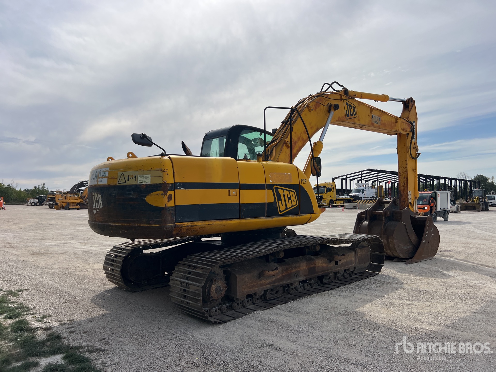 2005 JCB JS210LC