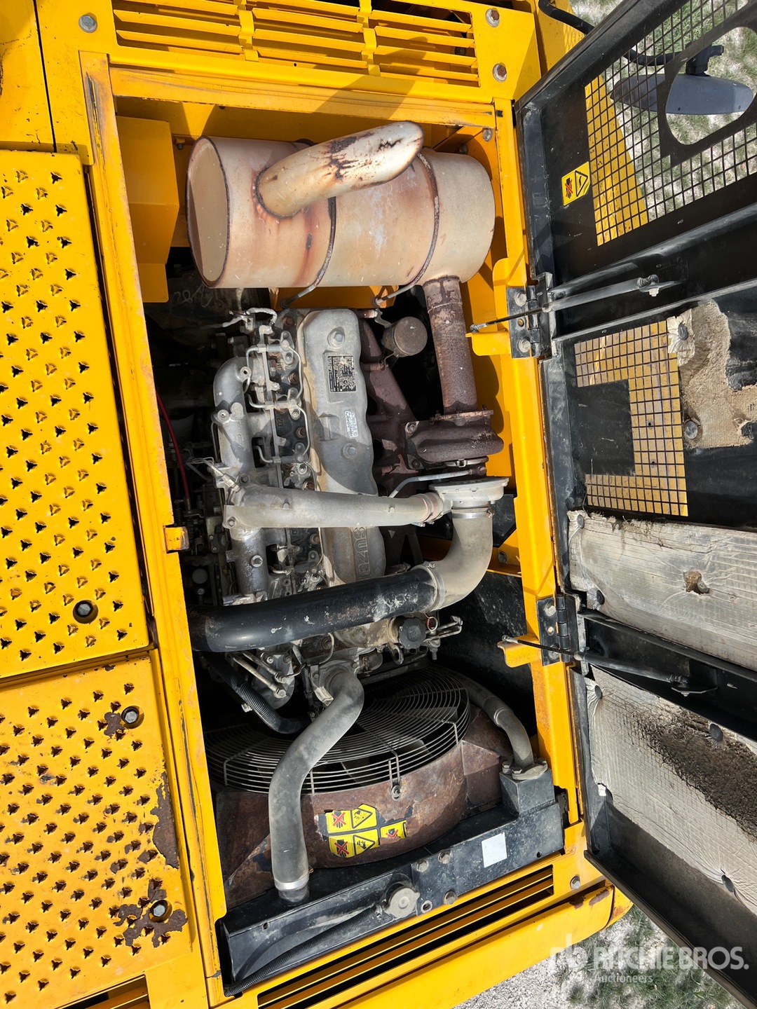 2005 JCB JS210LC