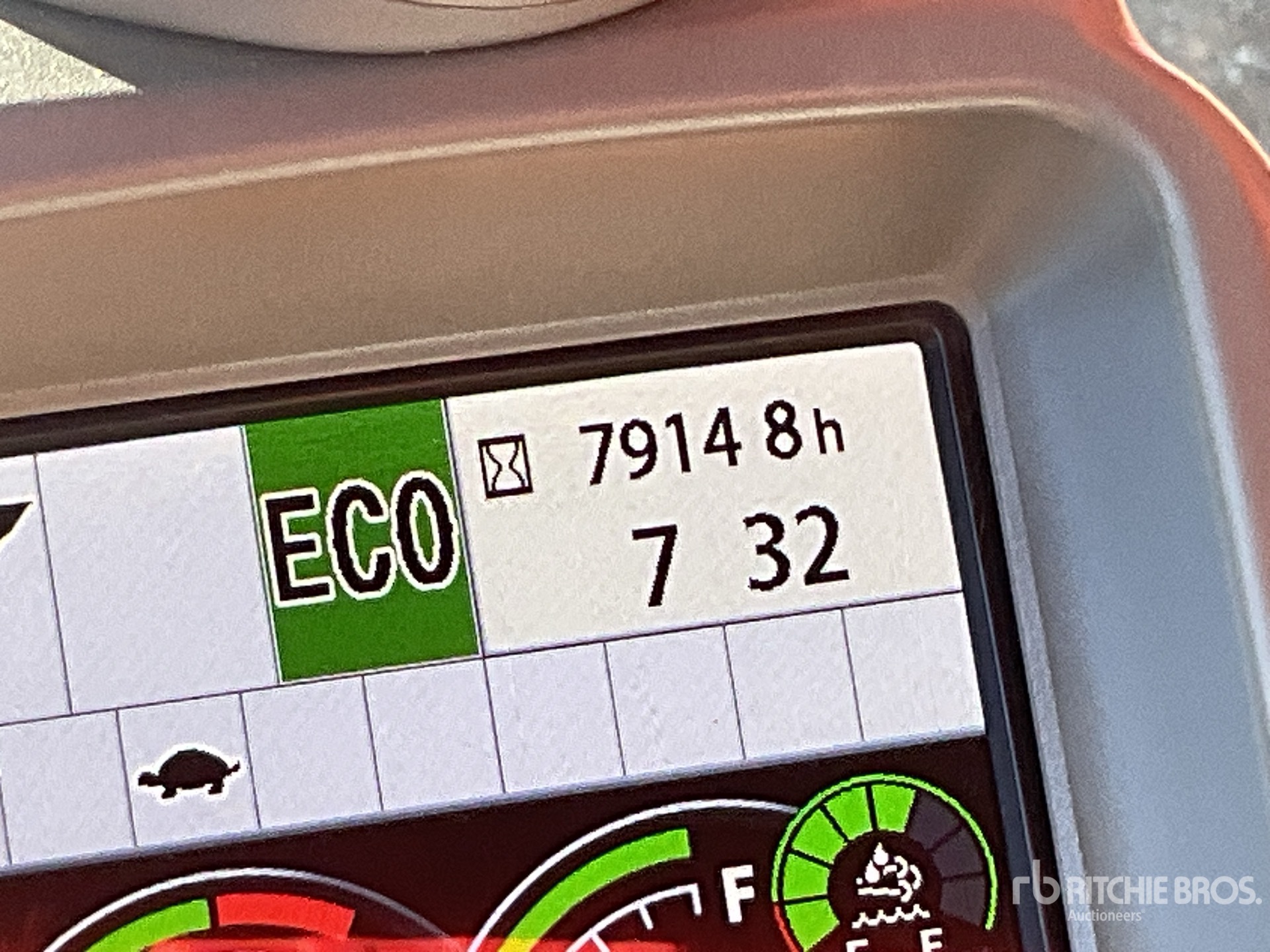 2017 Hitachi ZX300LC-6