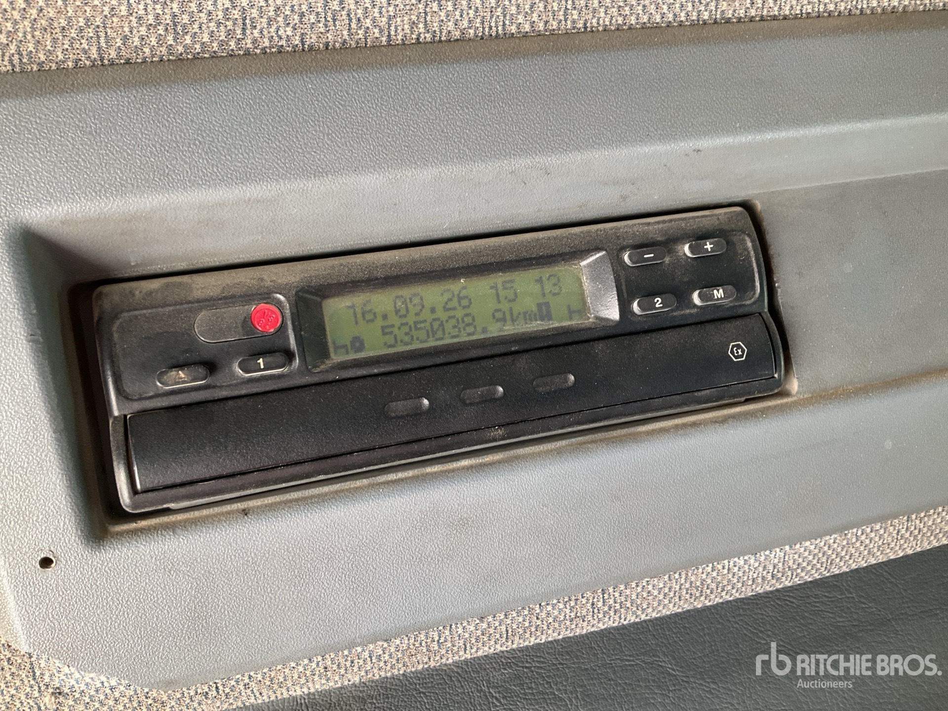 1999 Mercedes-Benz 1835