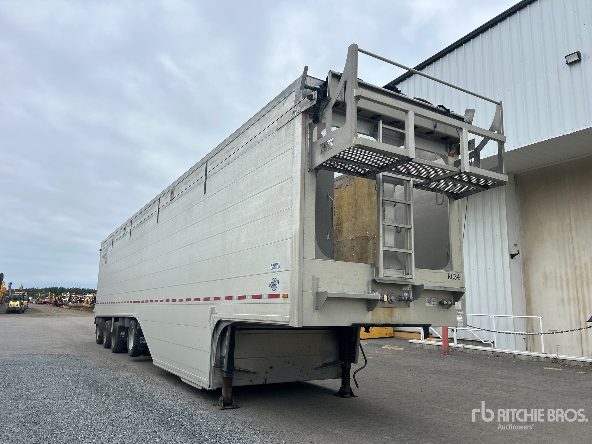 2025 Titan 53 ft x 102 in Quad/A Belly Ope ...