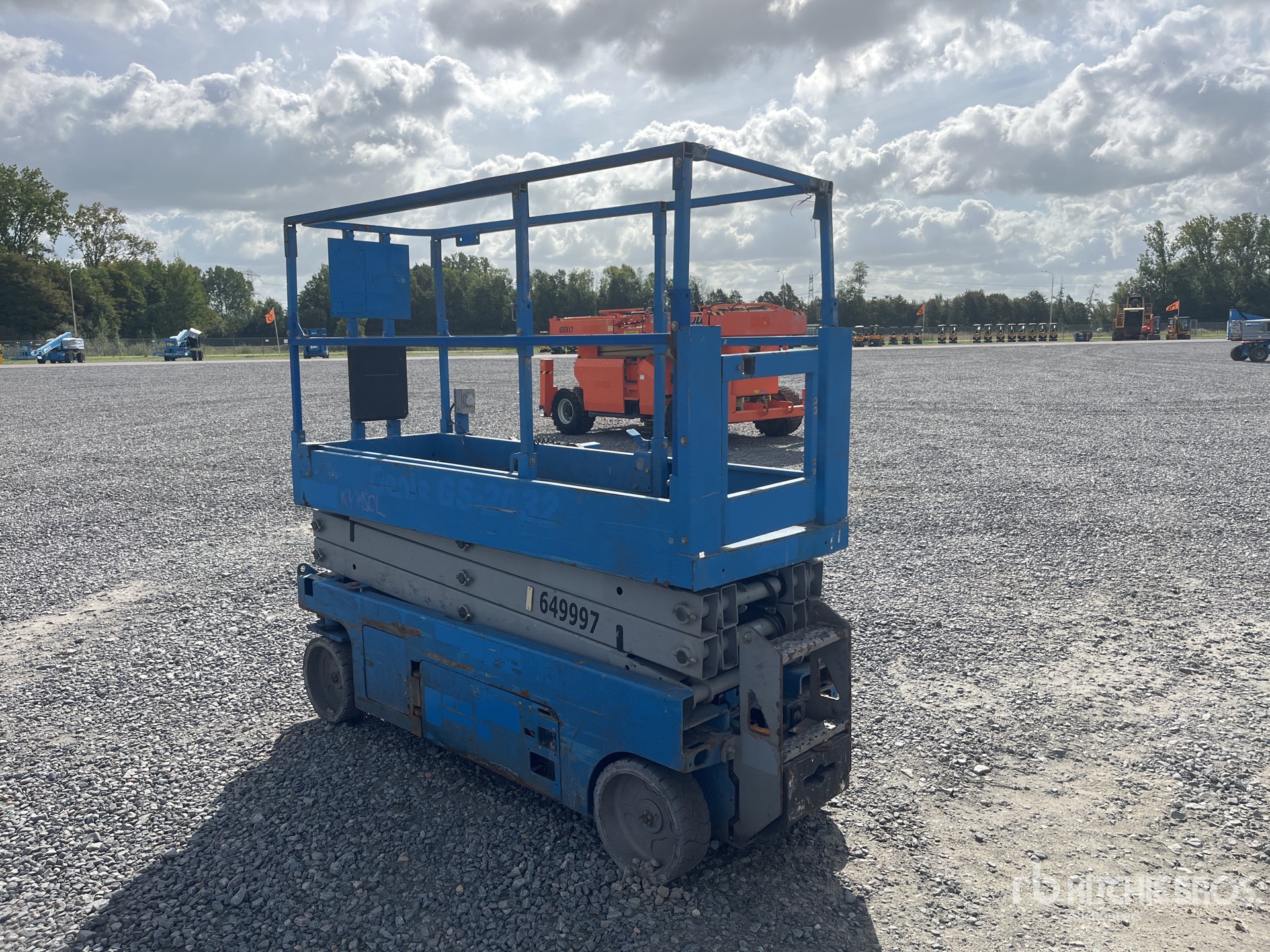2016 Genie GS2032