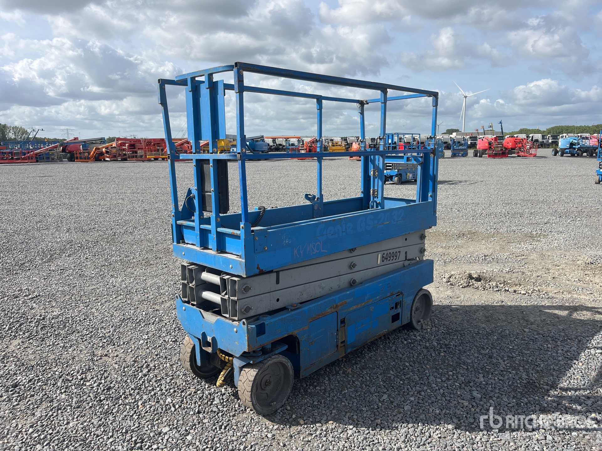 2016 Genie GS2032