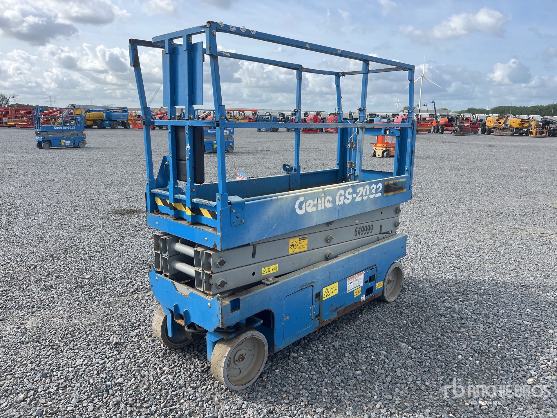 2016 Genie GS2032