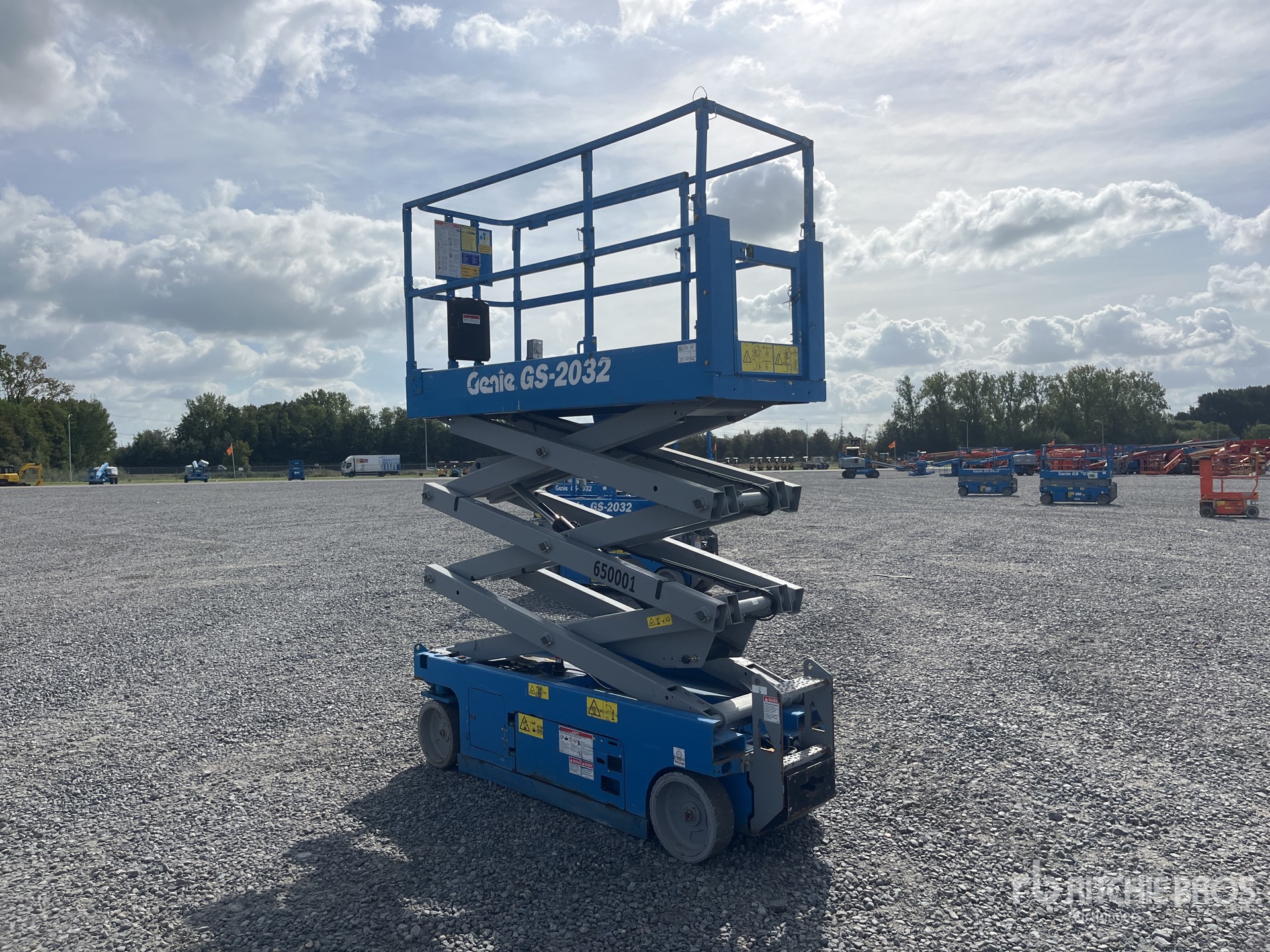 2016 Genie GS2032