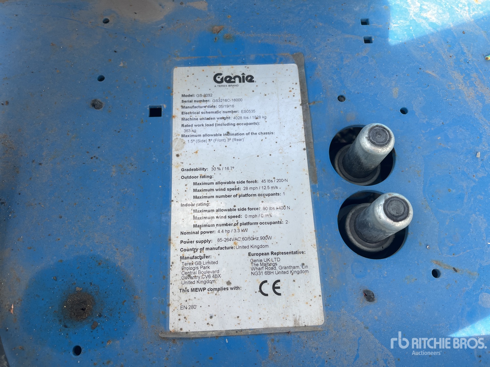 2016 Genie GS2032
