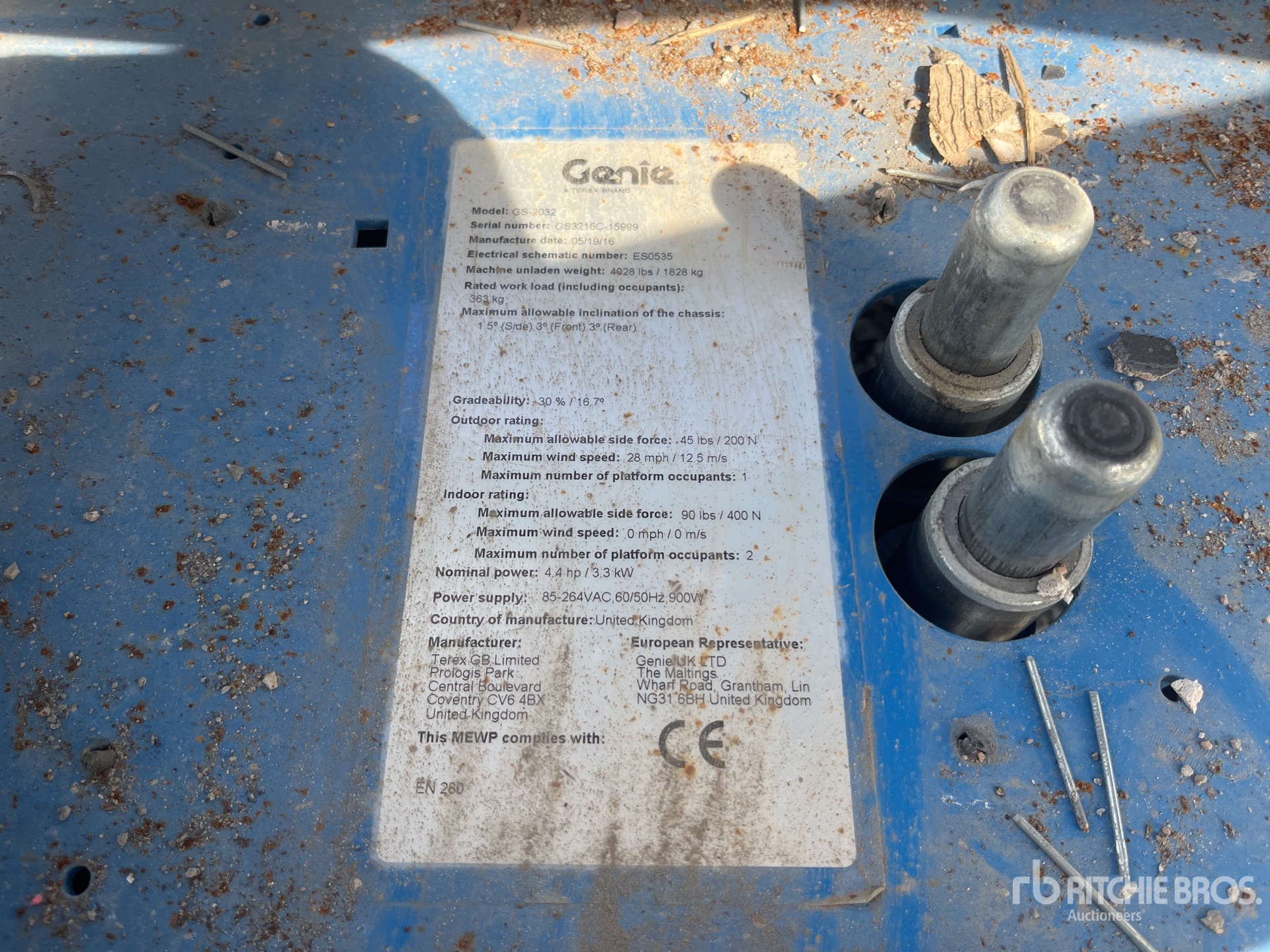 2016 Genie GS2032