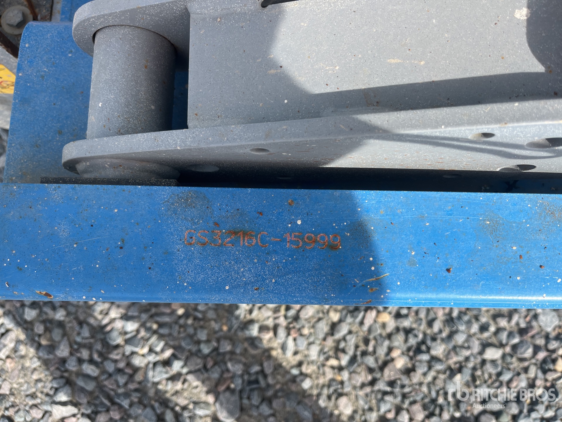 2016 Genie GS2032