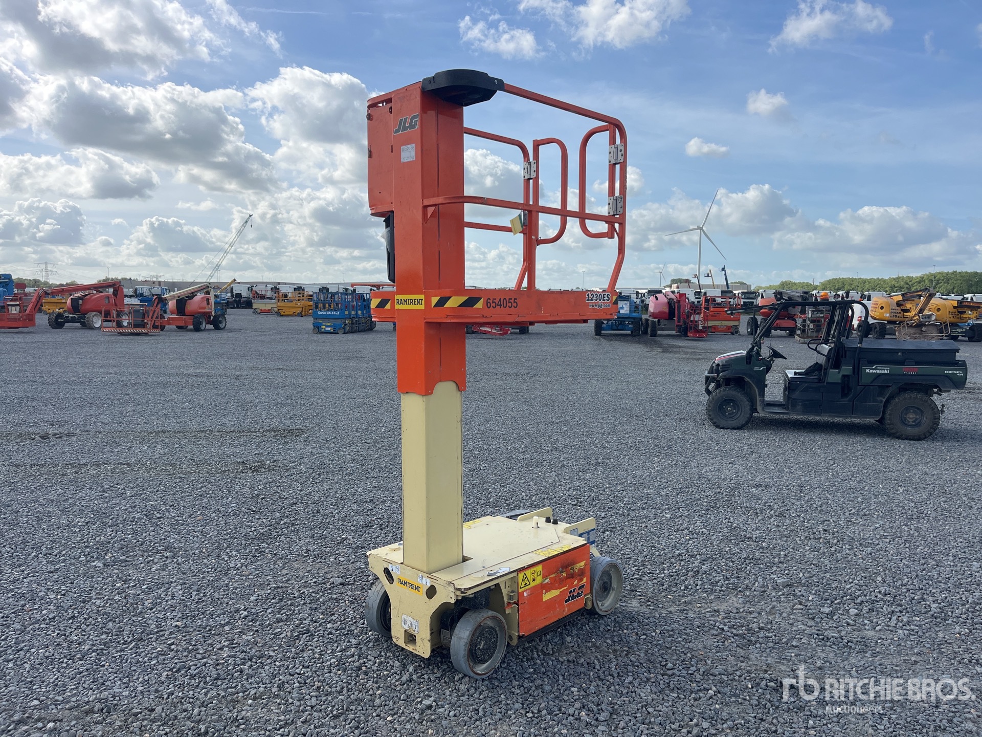 2016 JLG 1230ES