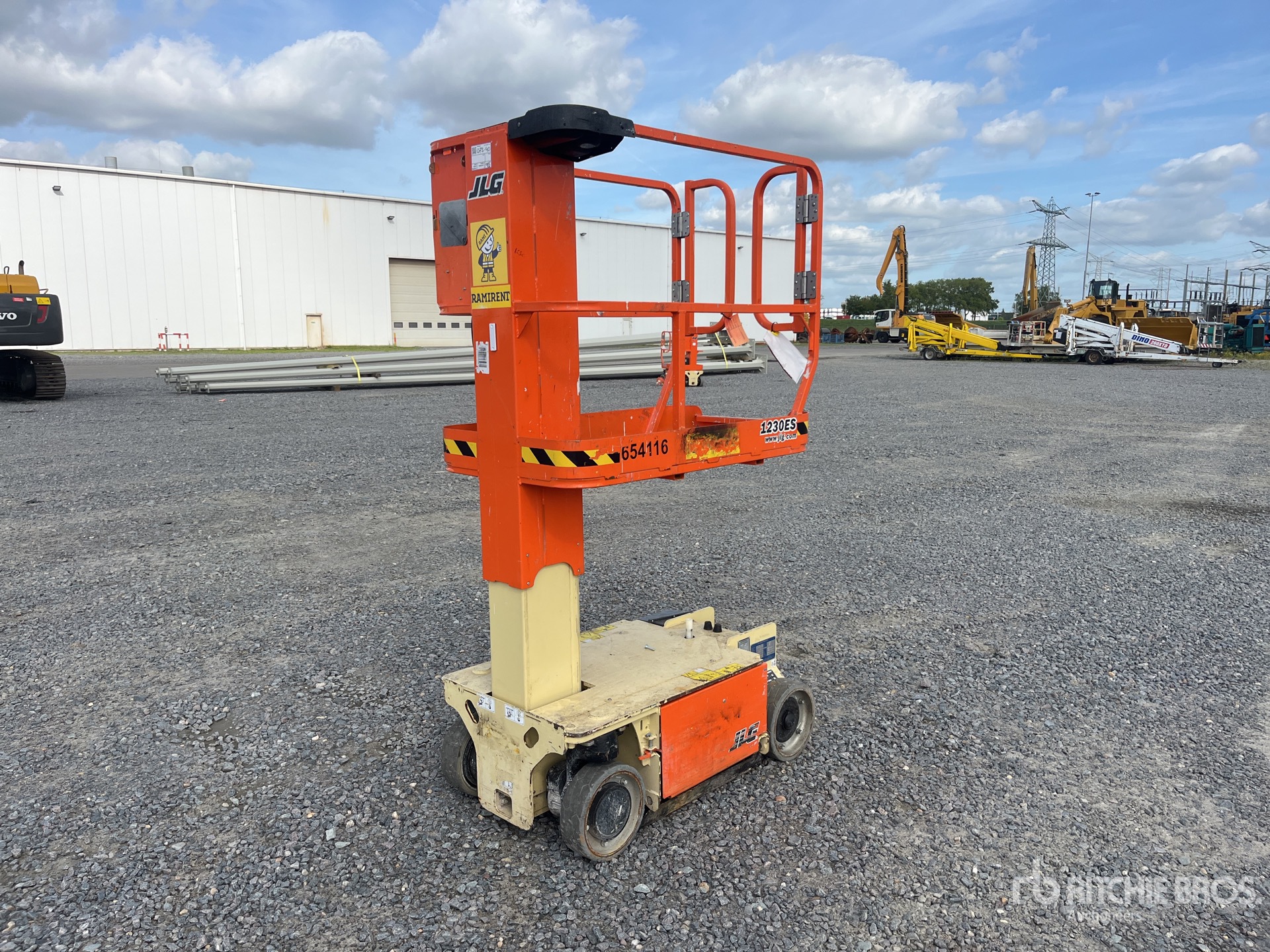 2016 JLG 1230ES