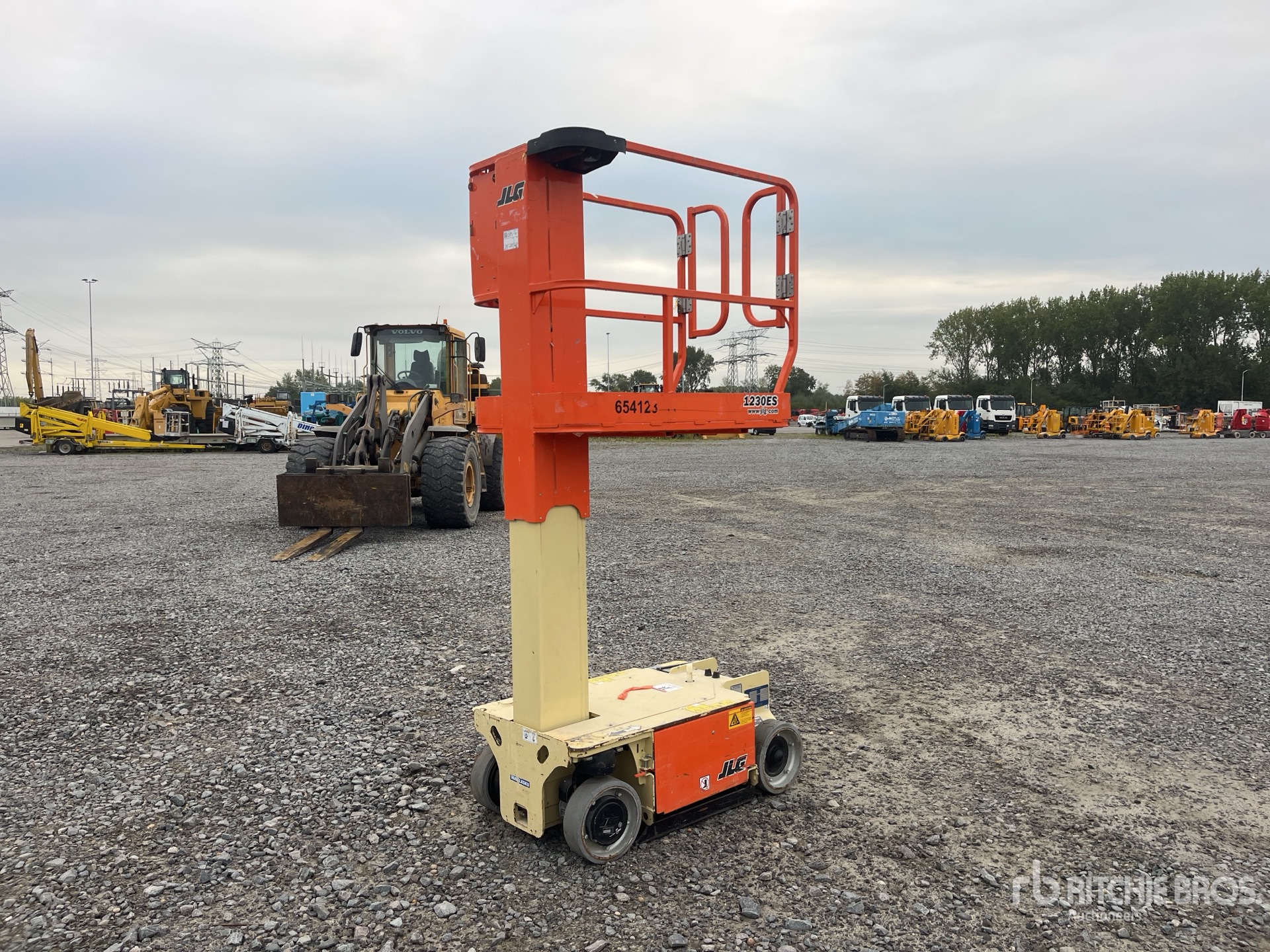 2016 JLG 1230ES