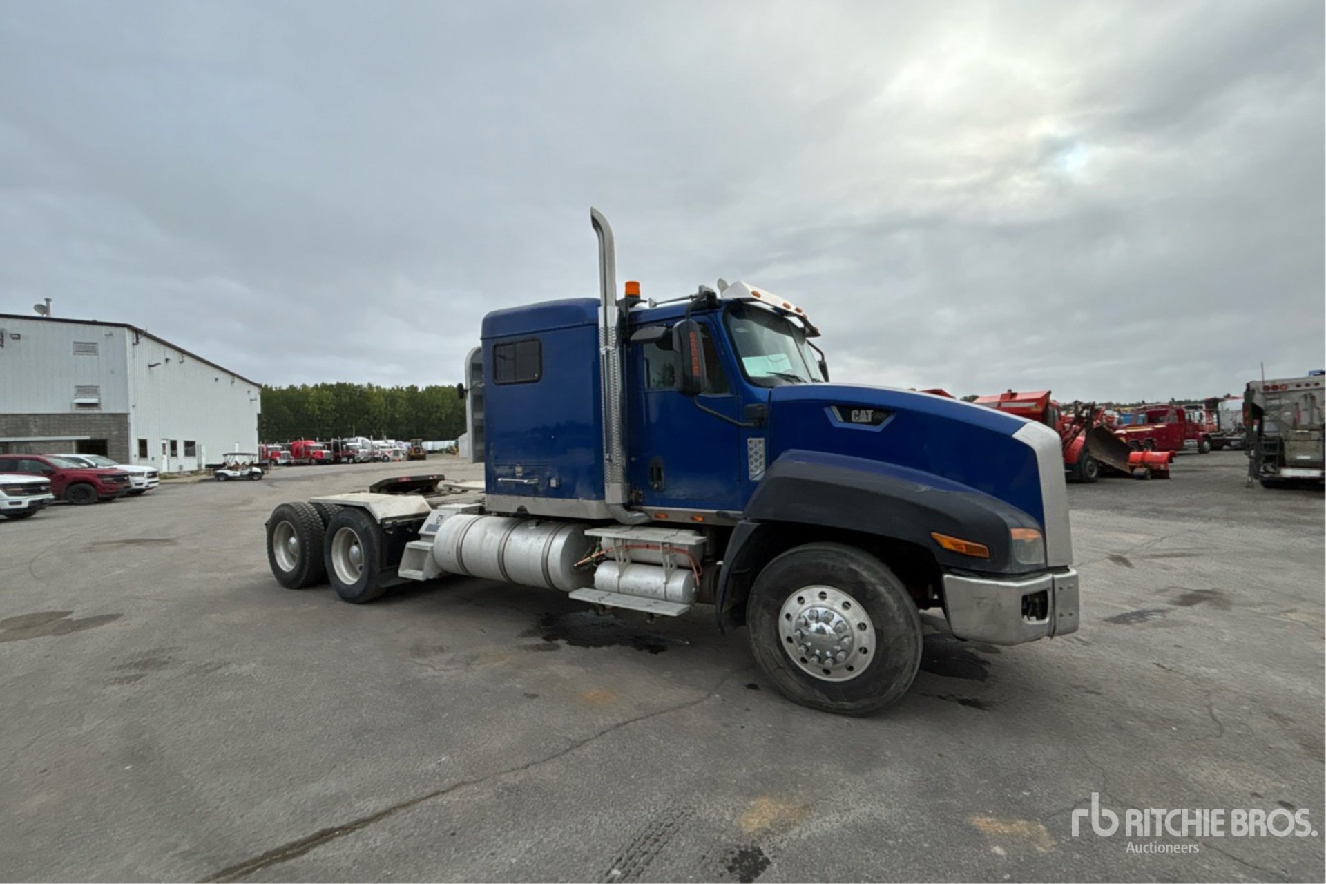 2014 Caterpillar CT660L