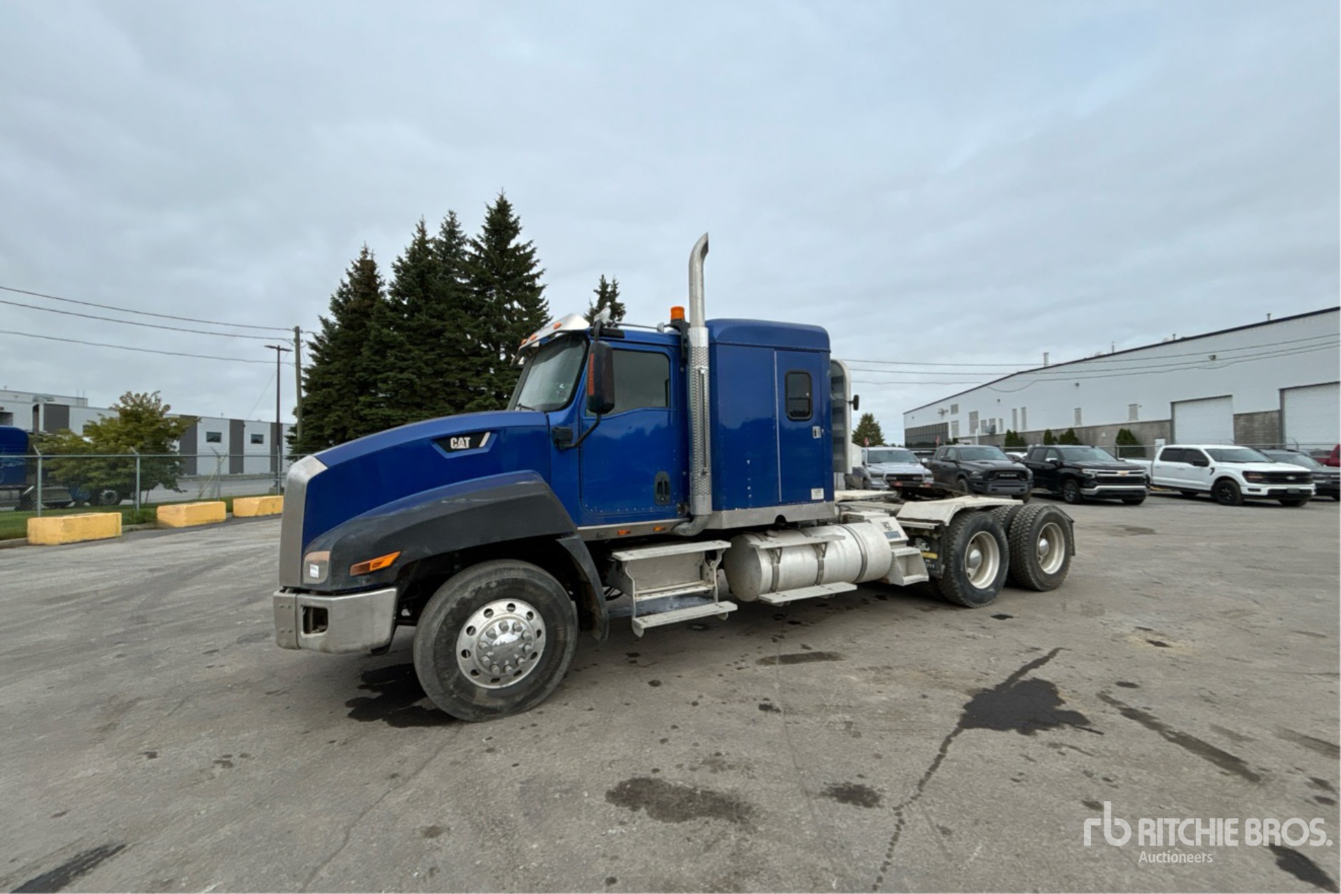 2014 Caterpillar CT660L