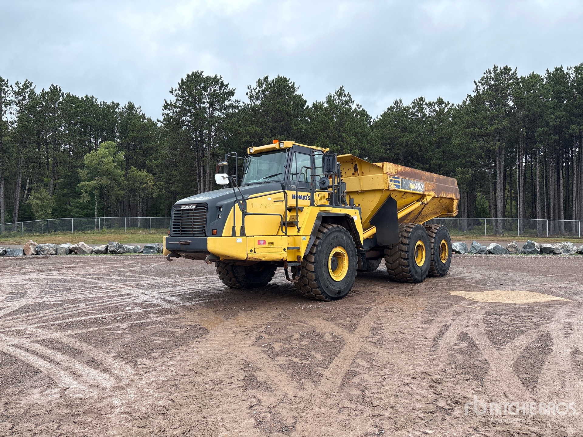2012 Komatsu HM400-3
