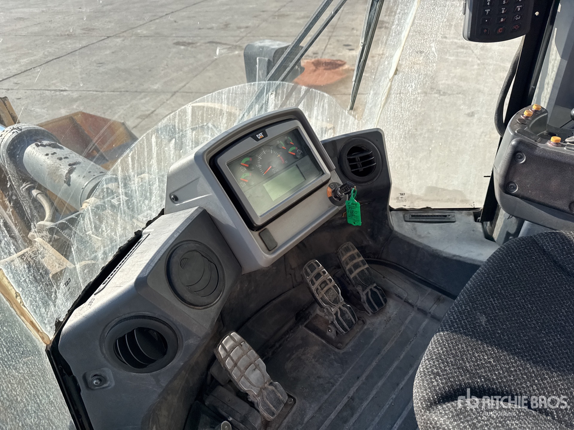 2019 Caterpillar 962M