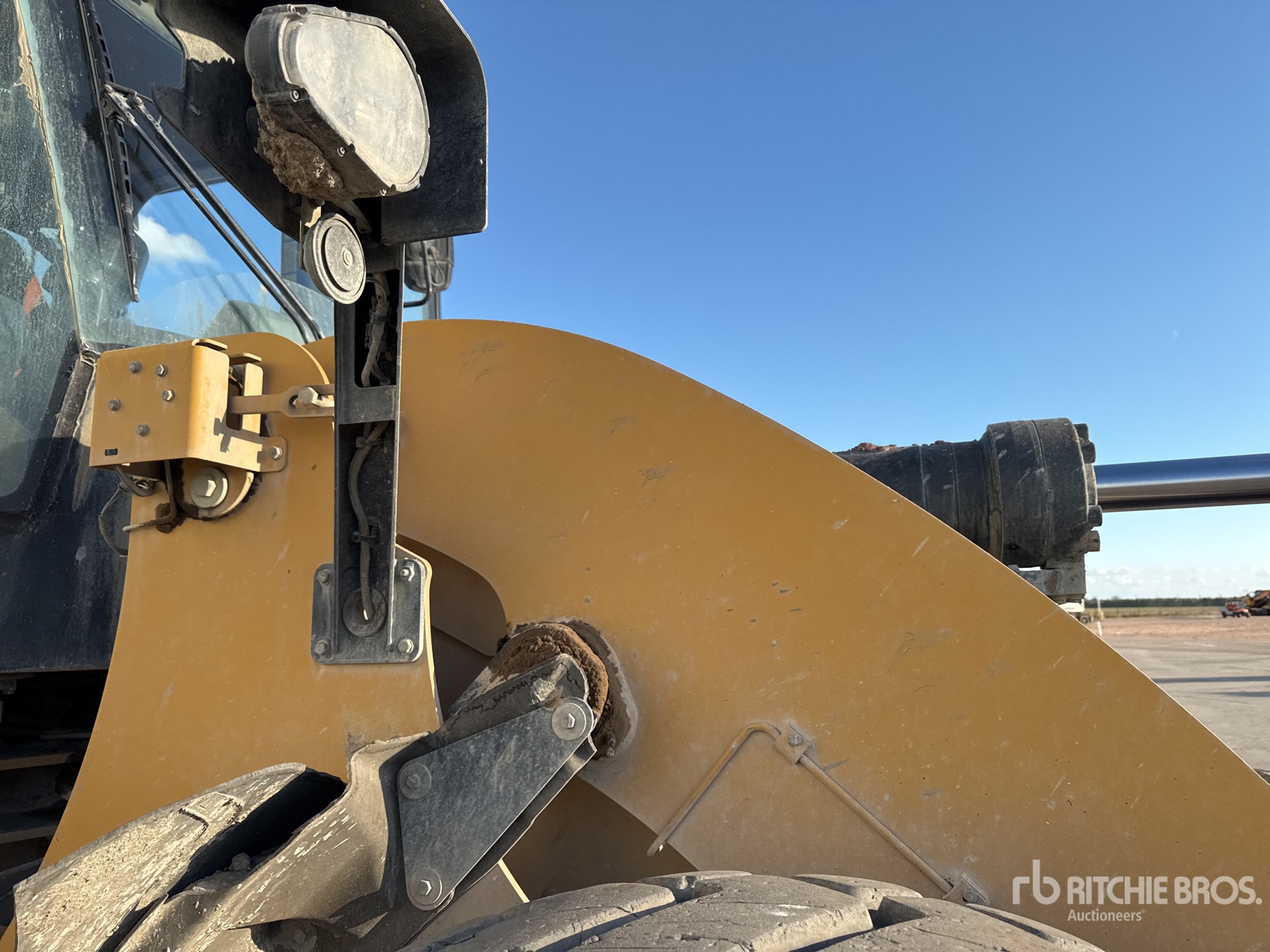 2019 Caterpillar 962M