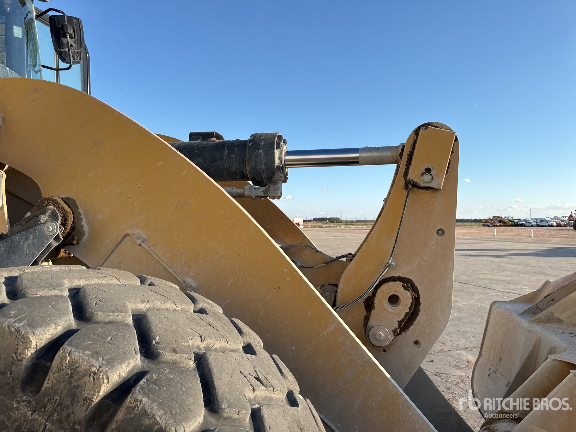 2019 Caterpillar 962M