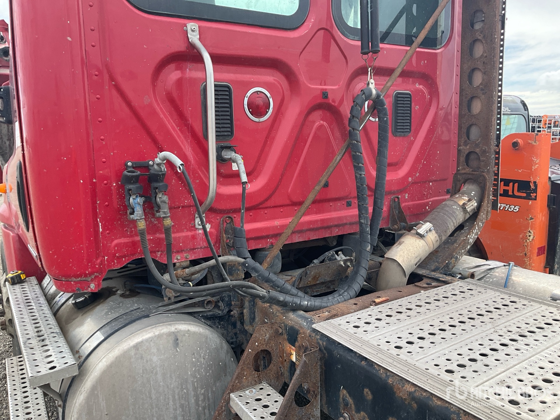 2012 Freightliner CASCADIA 125