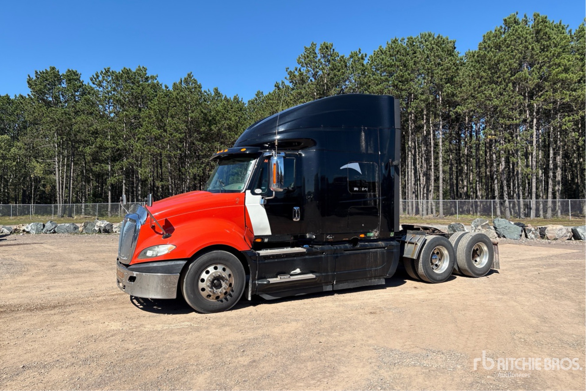 2015 International PROSTAR+113