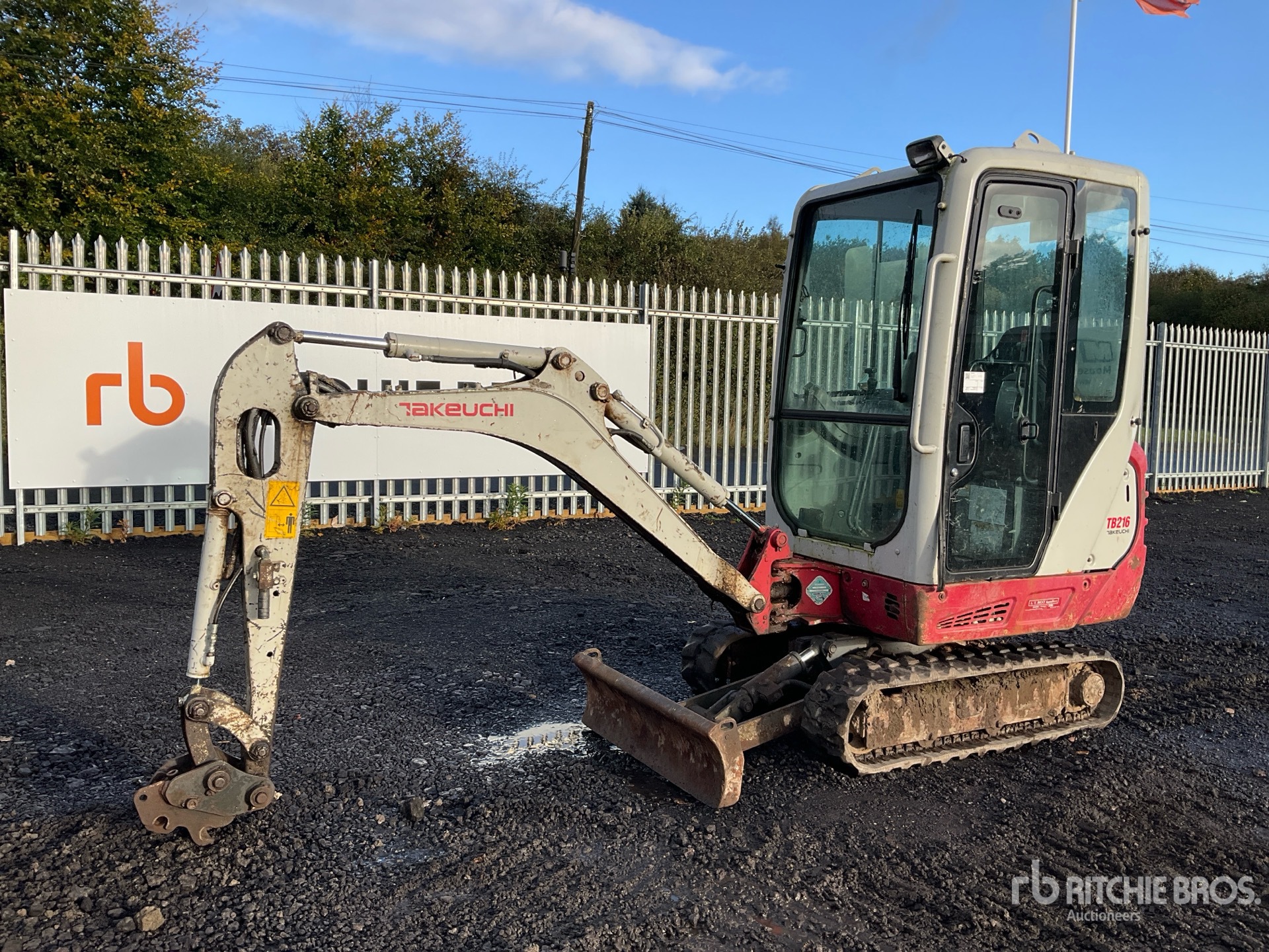 Photo of 2015 Takeuchi TB216