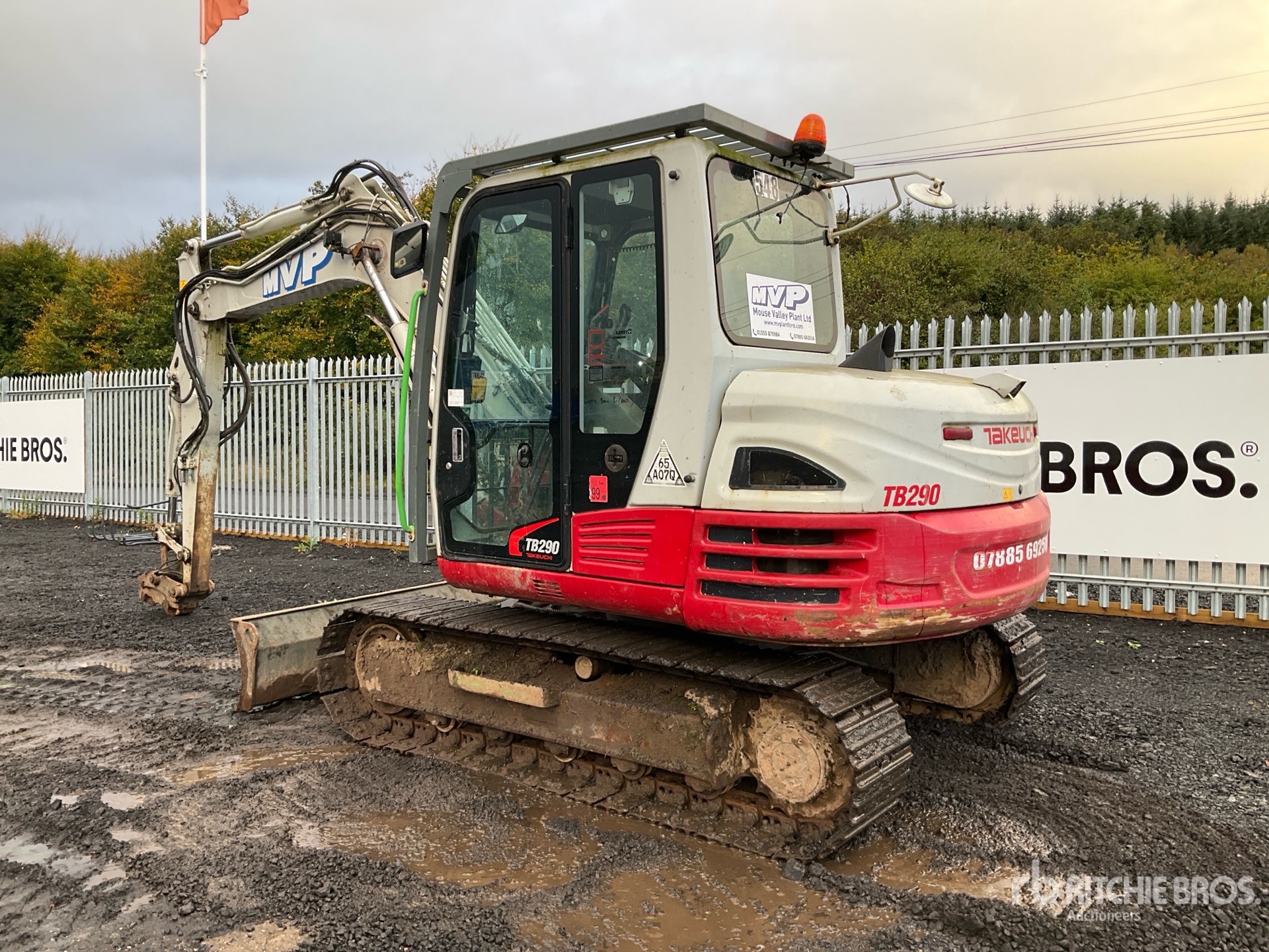 2016 Takeuchi TB290