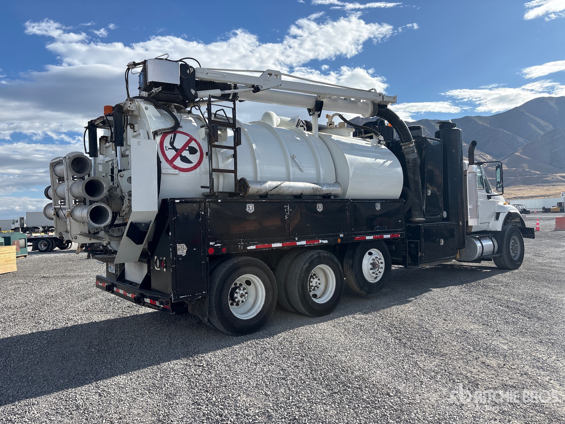 2007 International 7600