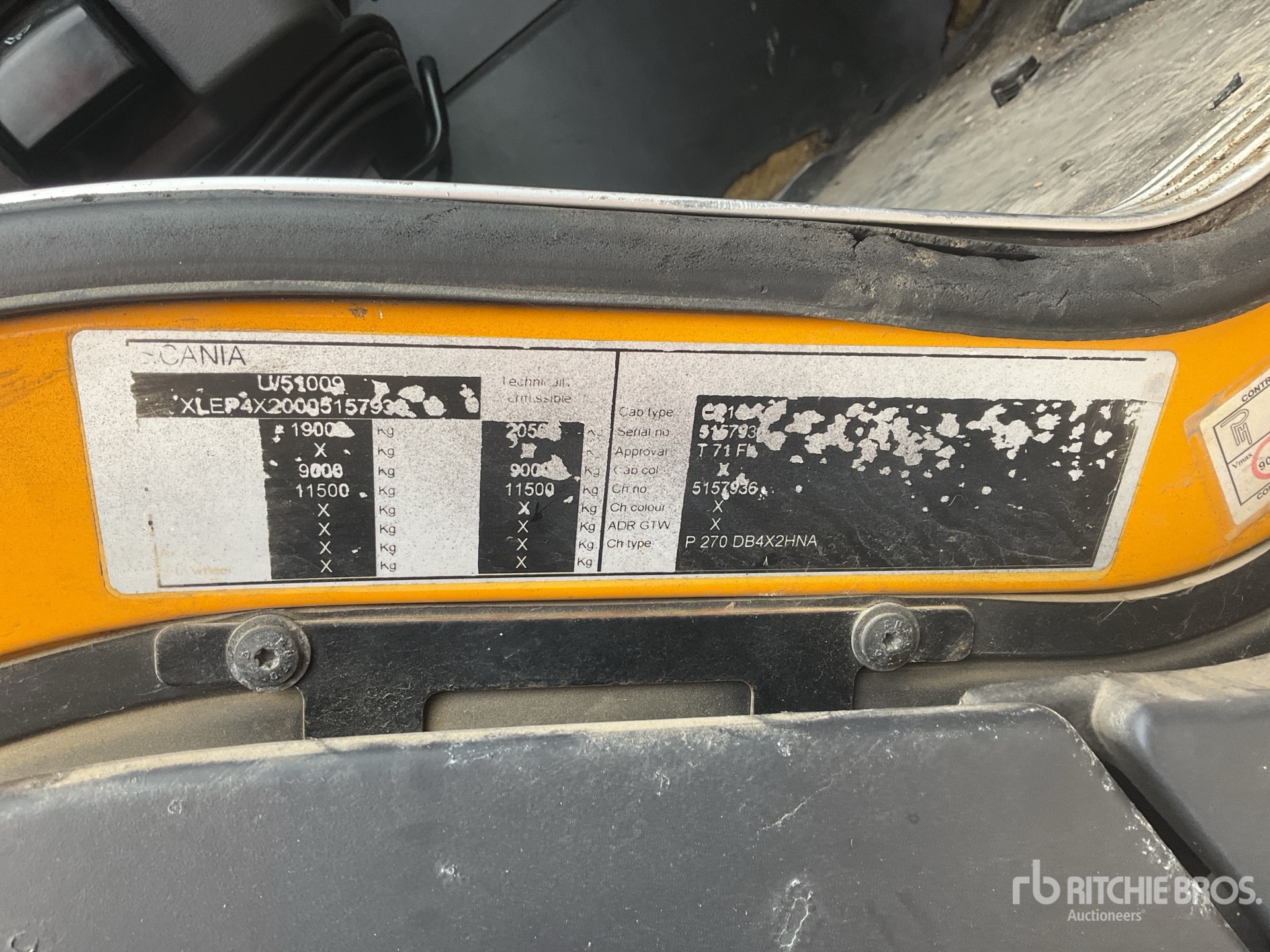 2007 Scania P270DB