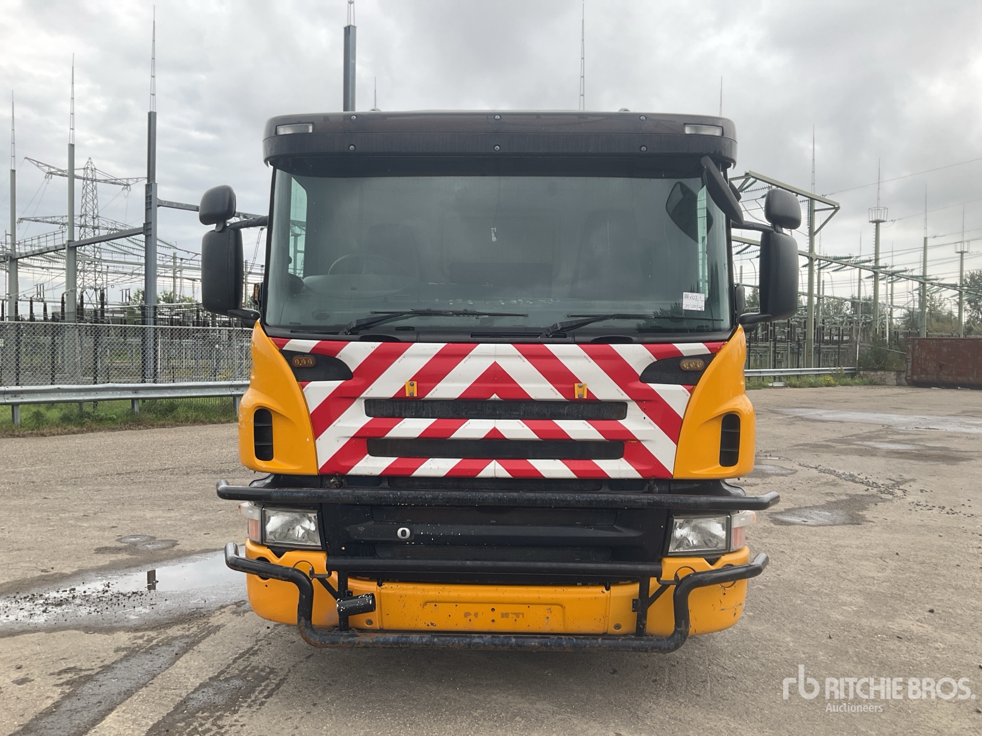 2007 Scania P270DB