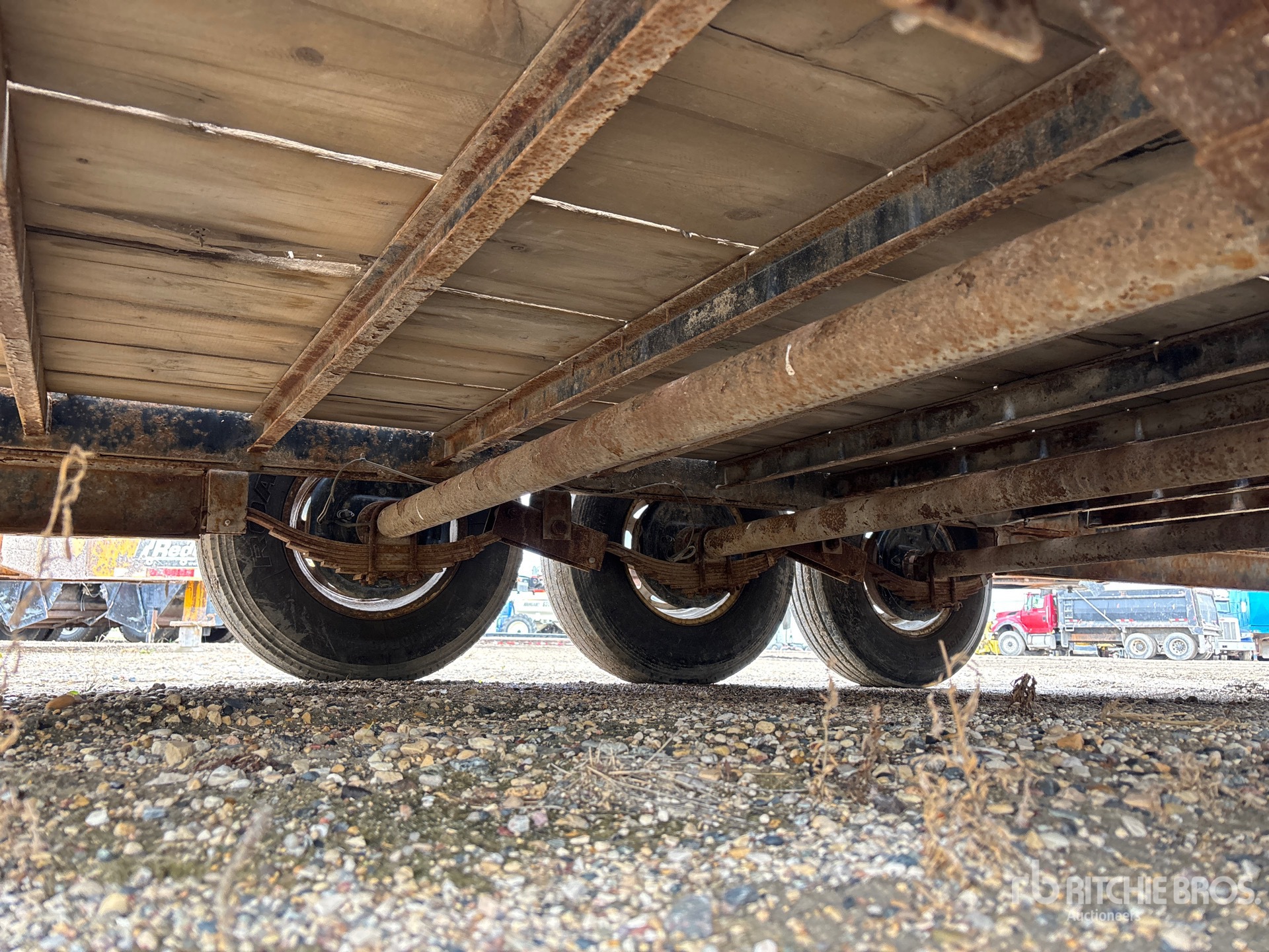 2021 Canada Trailer 24 FT TRI/A