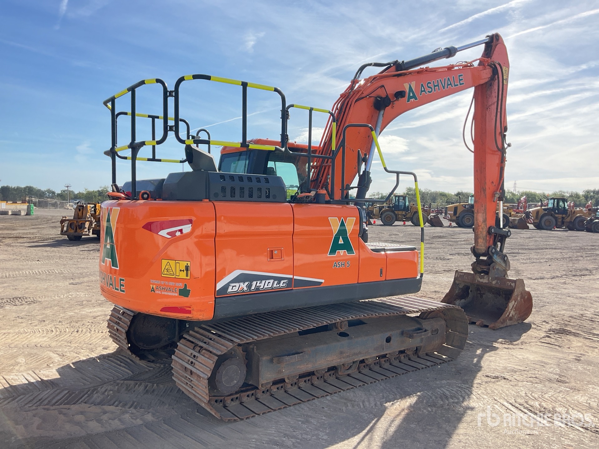 2022 Doosan DX140LC-7