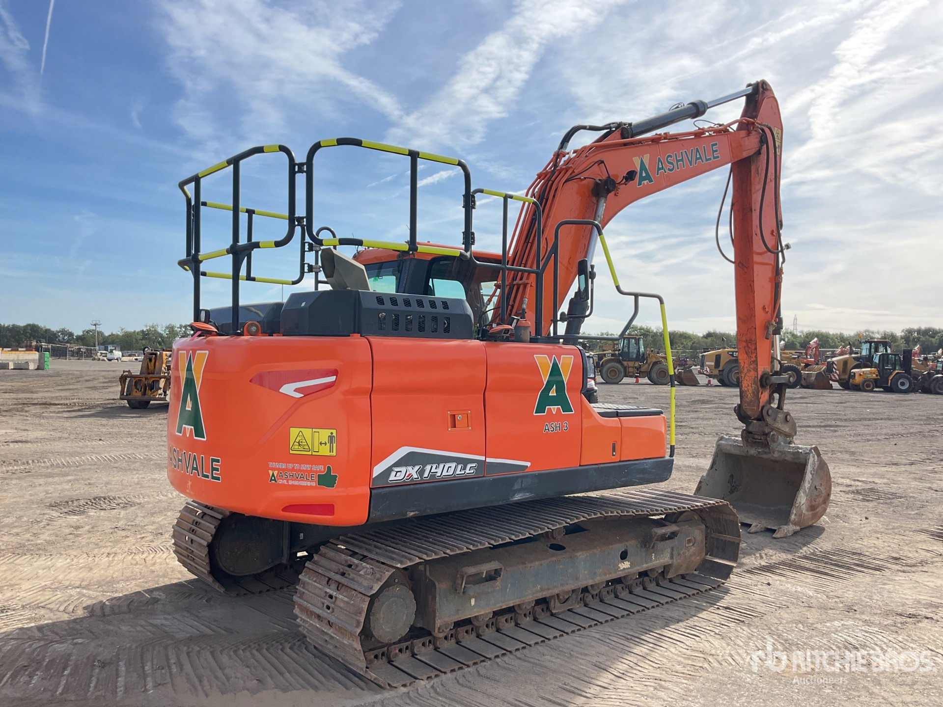 2022 Doosan DX140LC-7
