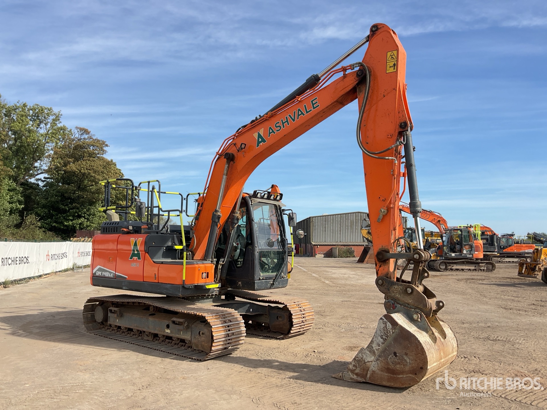 2022 Doosan DX140LC-7