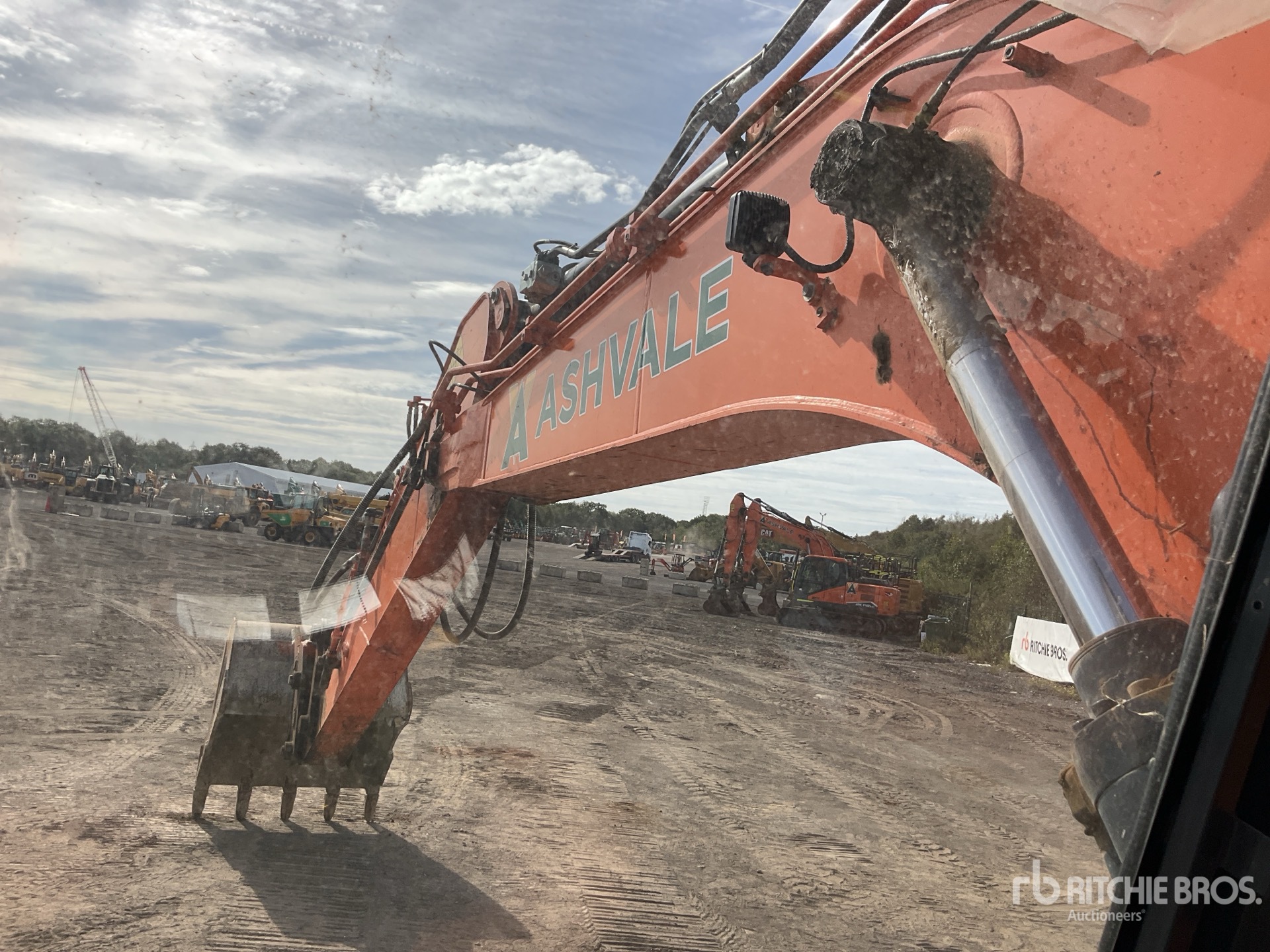 2022 Doosan DX140LC-7