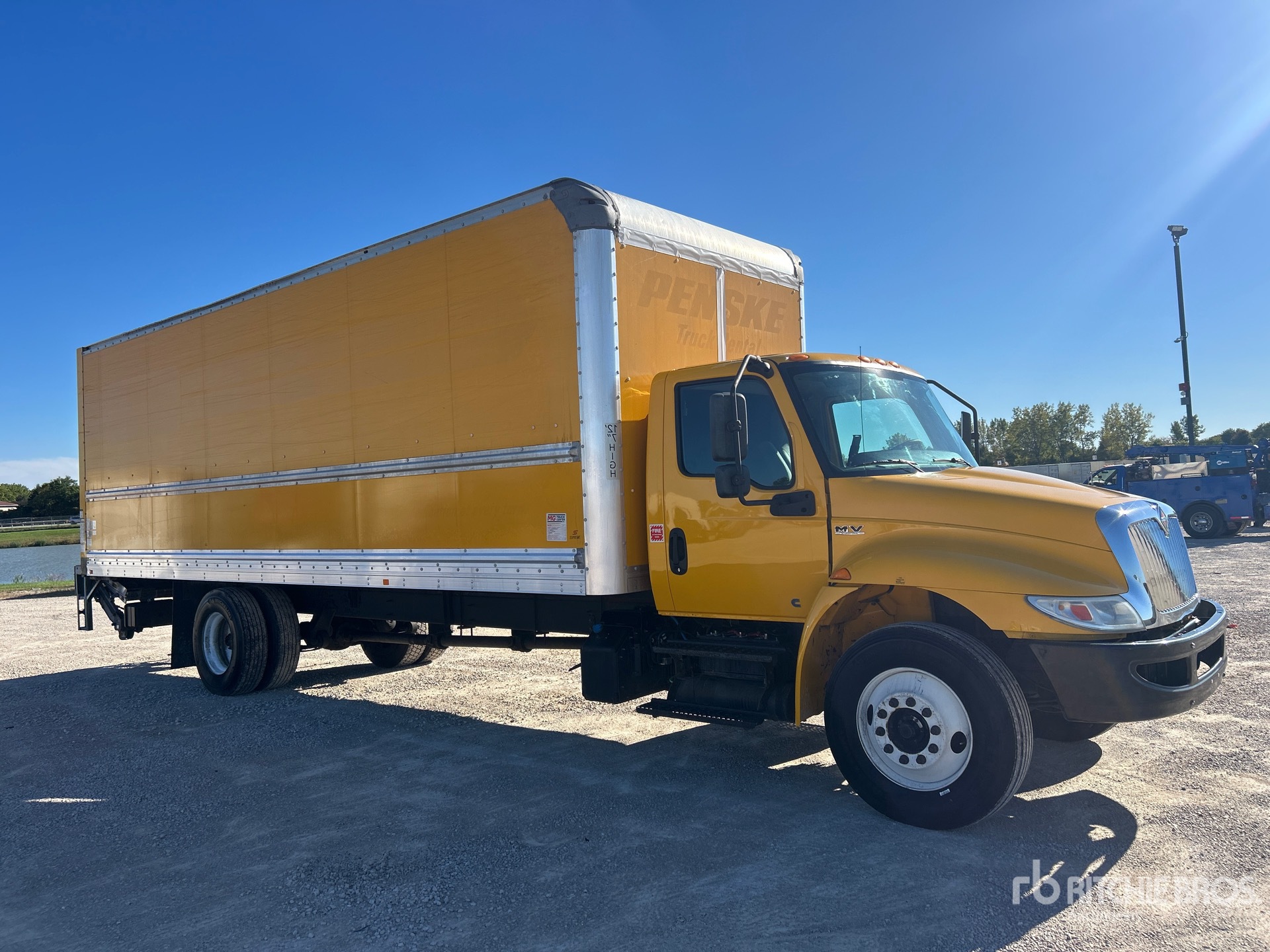 2020 International MV607