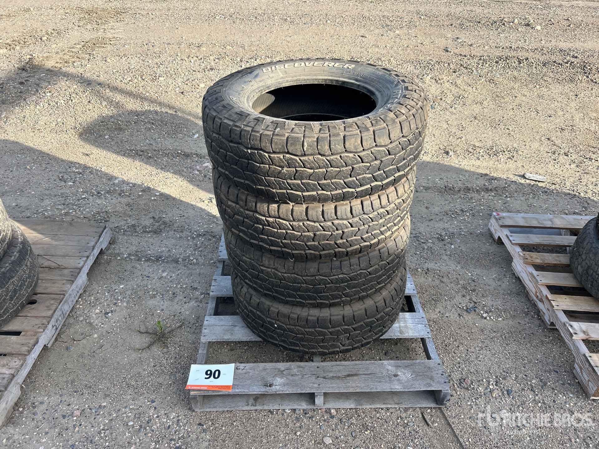 Cooper Quantity of (4) 265/70R18