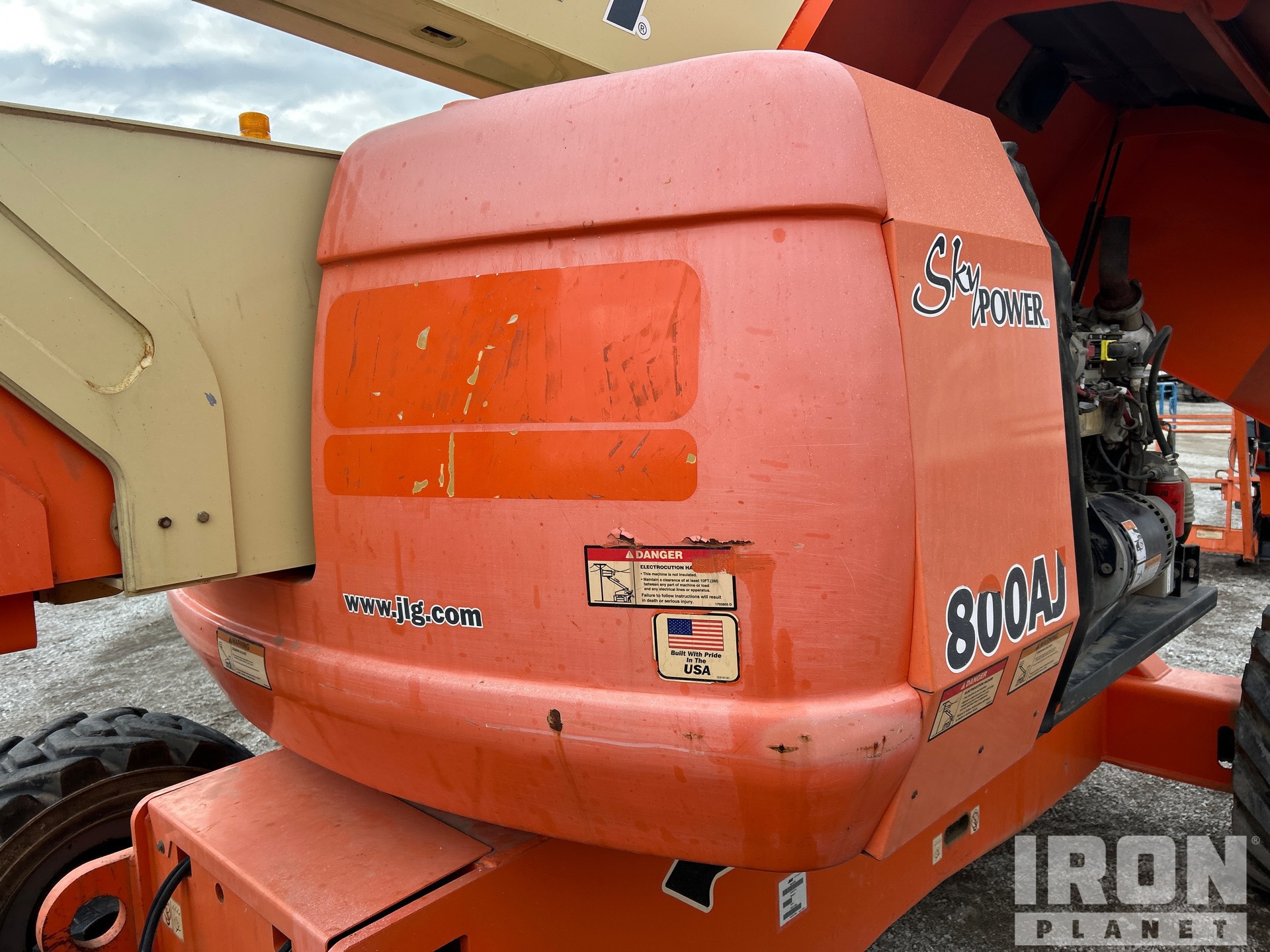 2016 JLG 800 AJ