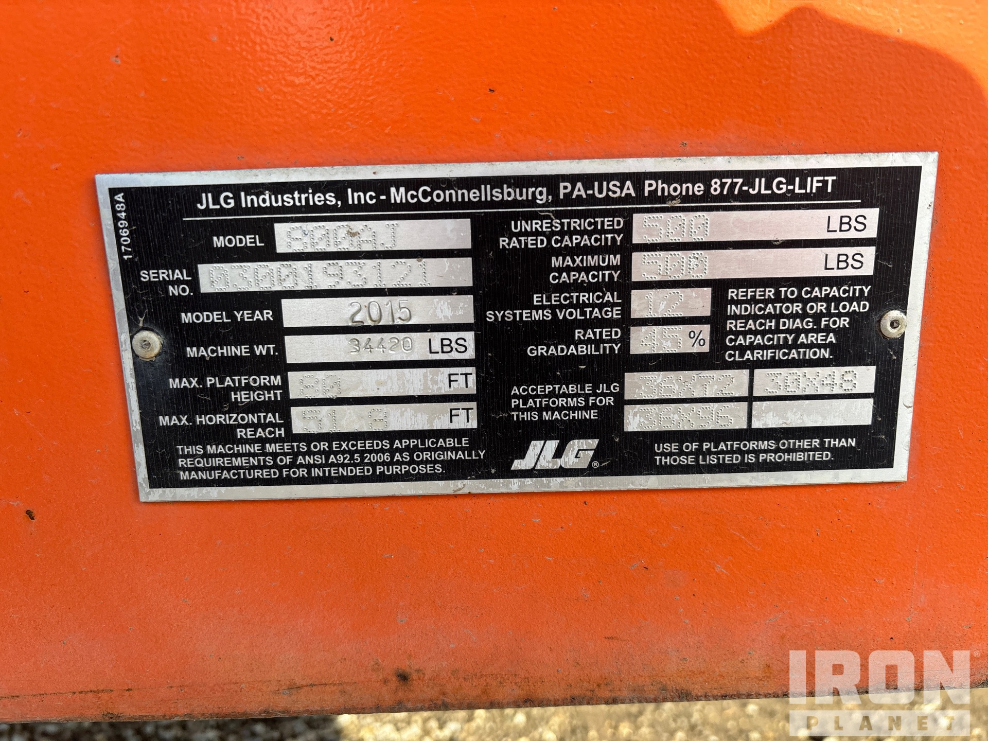 2015 JLG 800 AJ