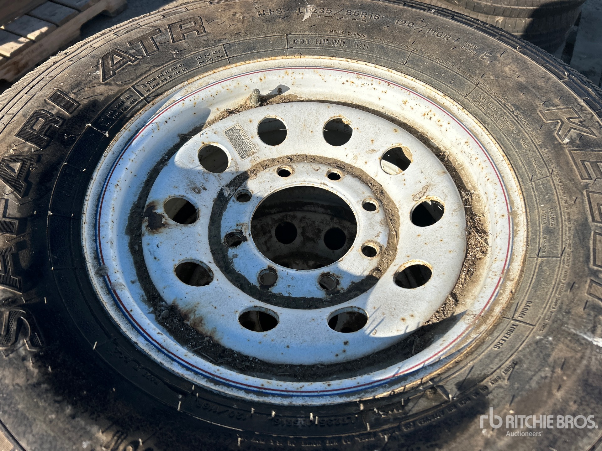 Kenco  QUANTITY OF (4) 235/85R16