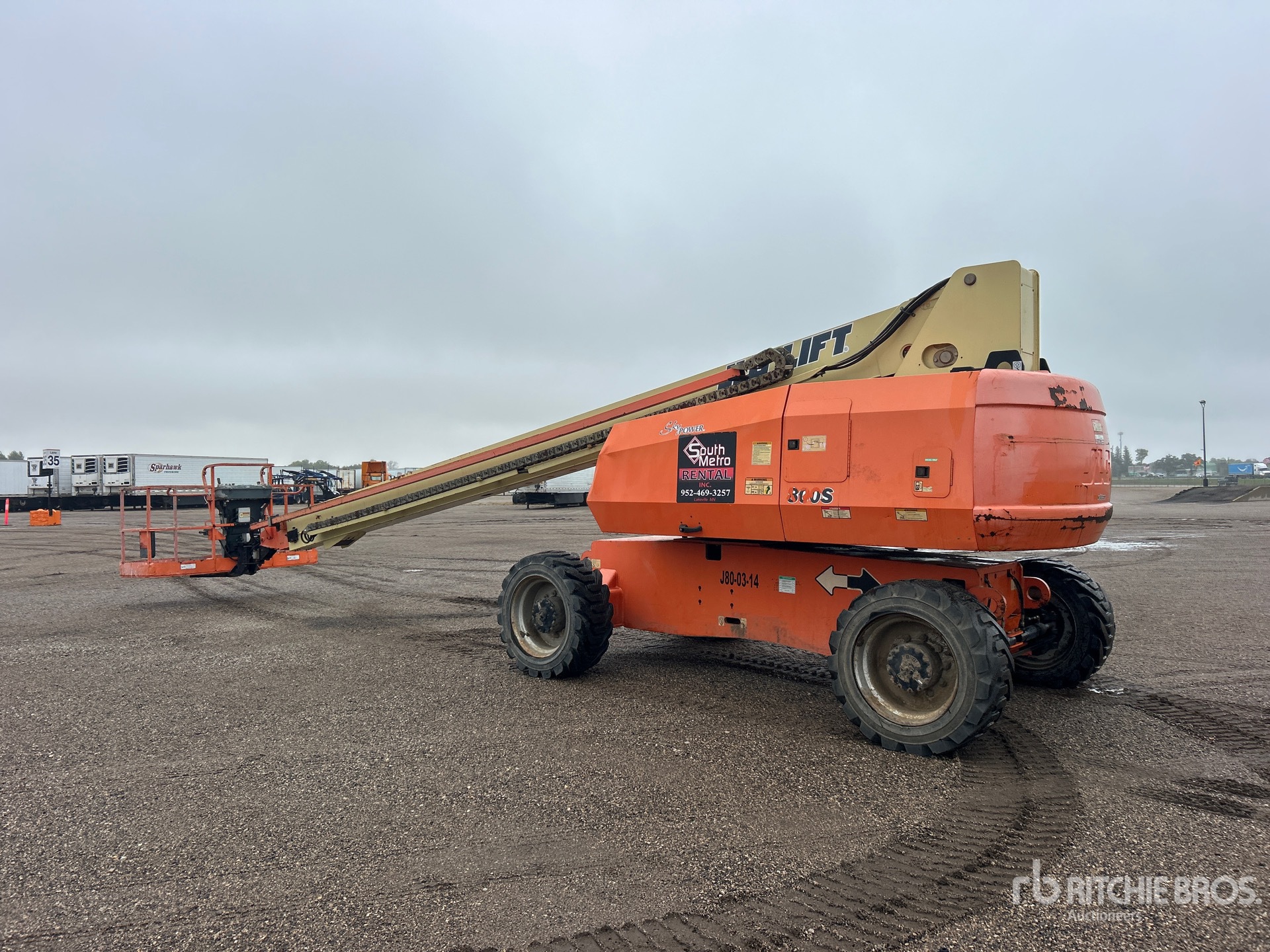 2014 JLG 800S