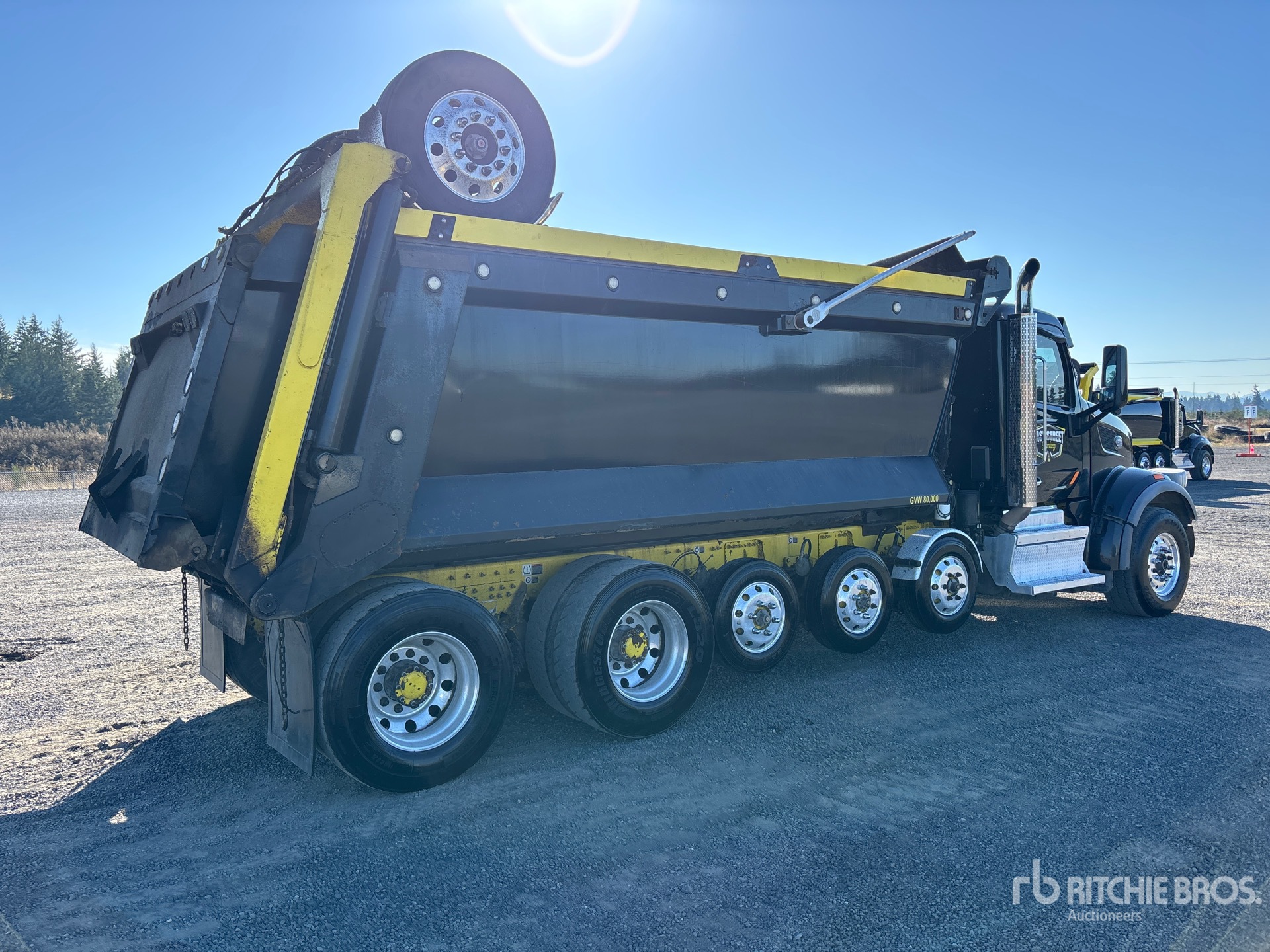 2021 Peterbilt 567