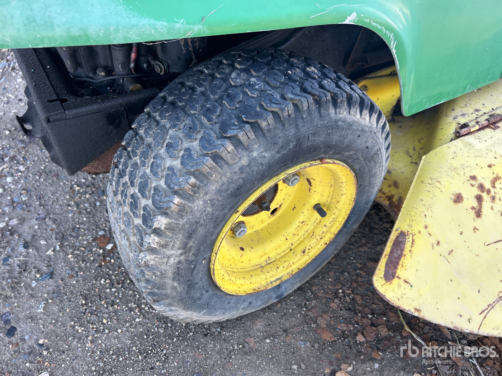 John Deere S92
