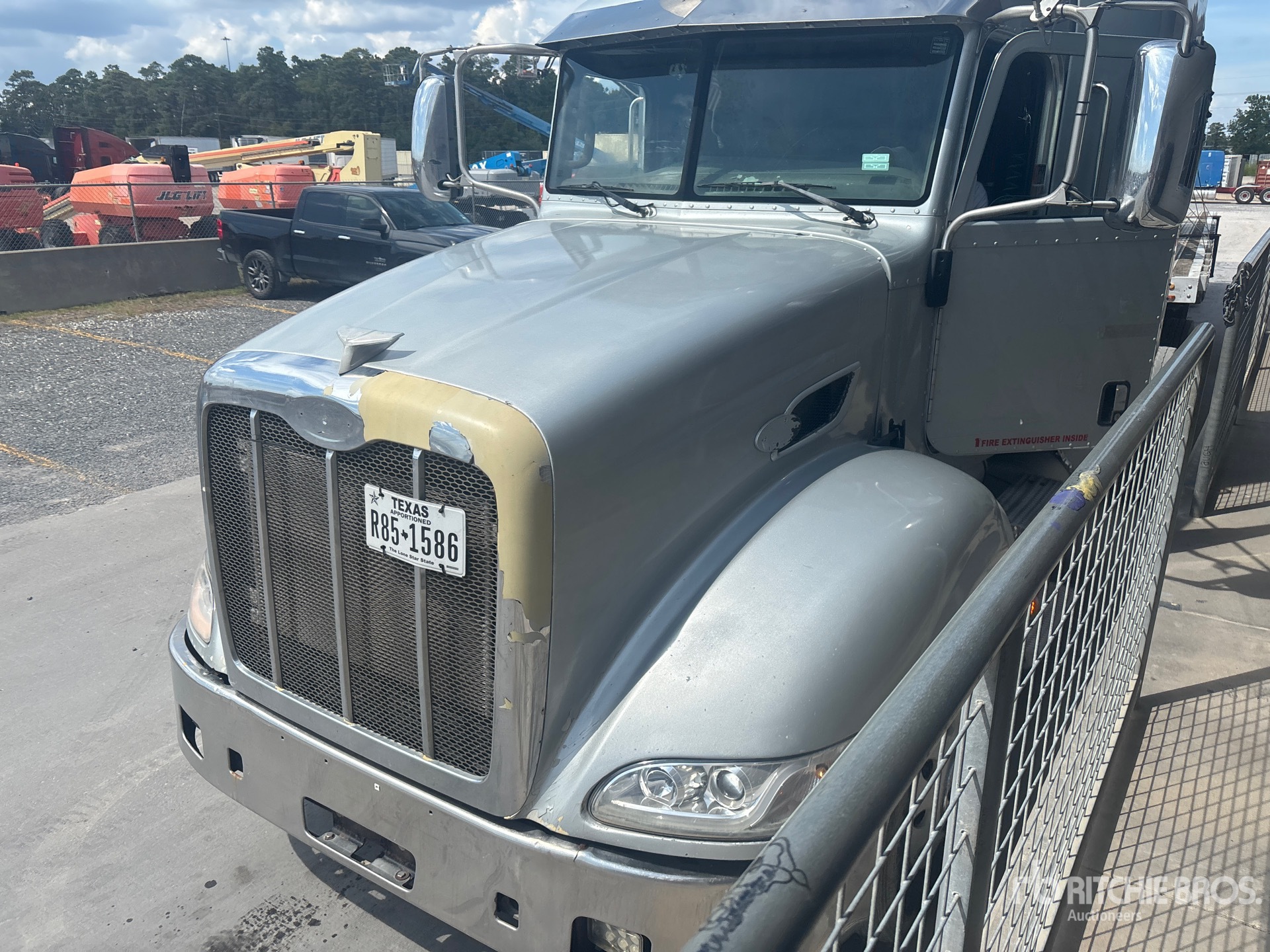 2009 Peterbilt 384