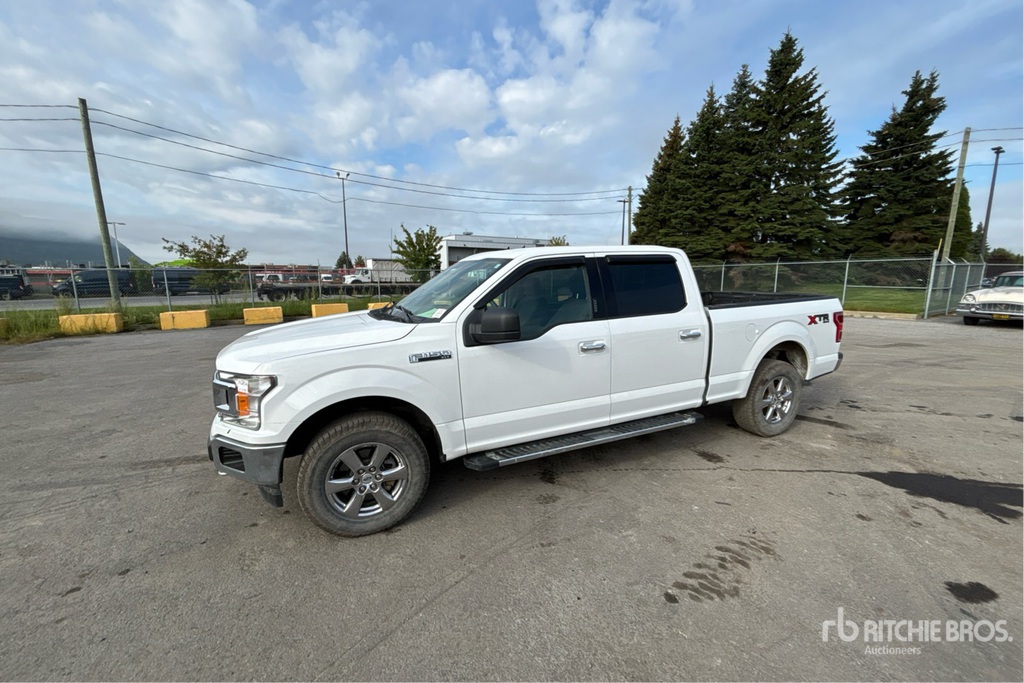 General Appearance with Image, coin avant gauche