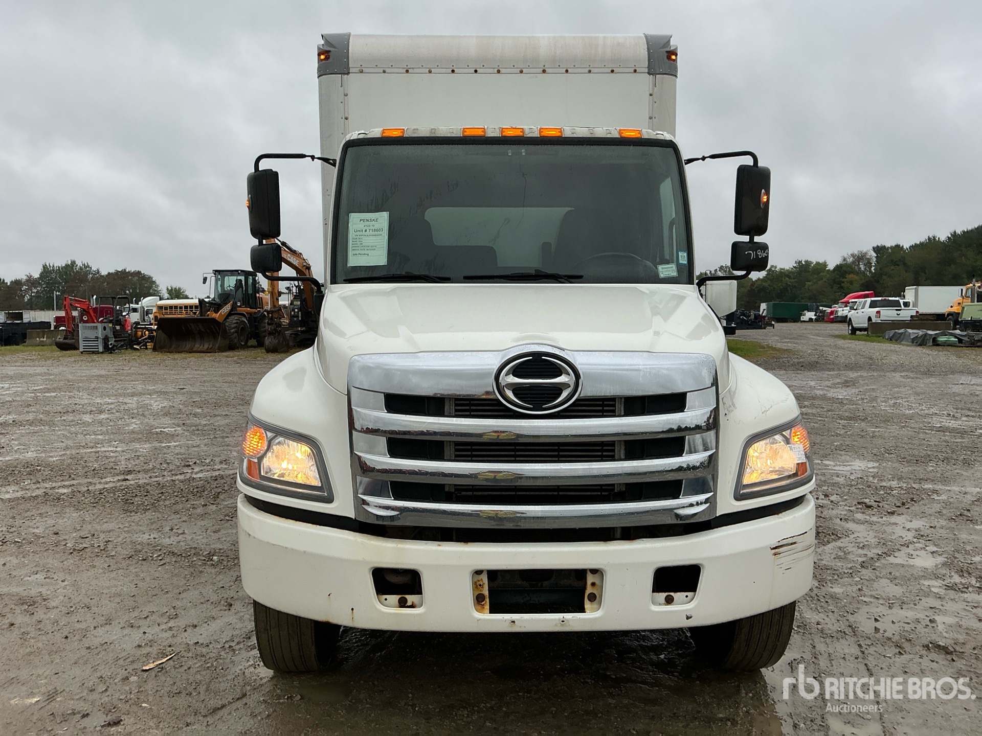 2013 Hino 268
