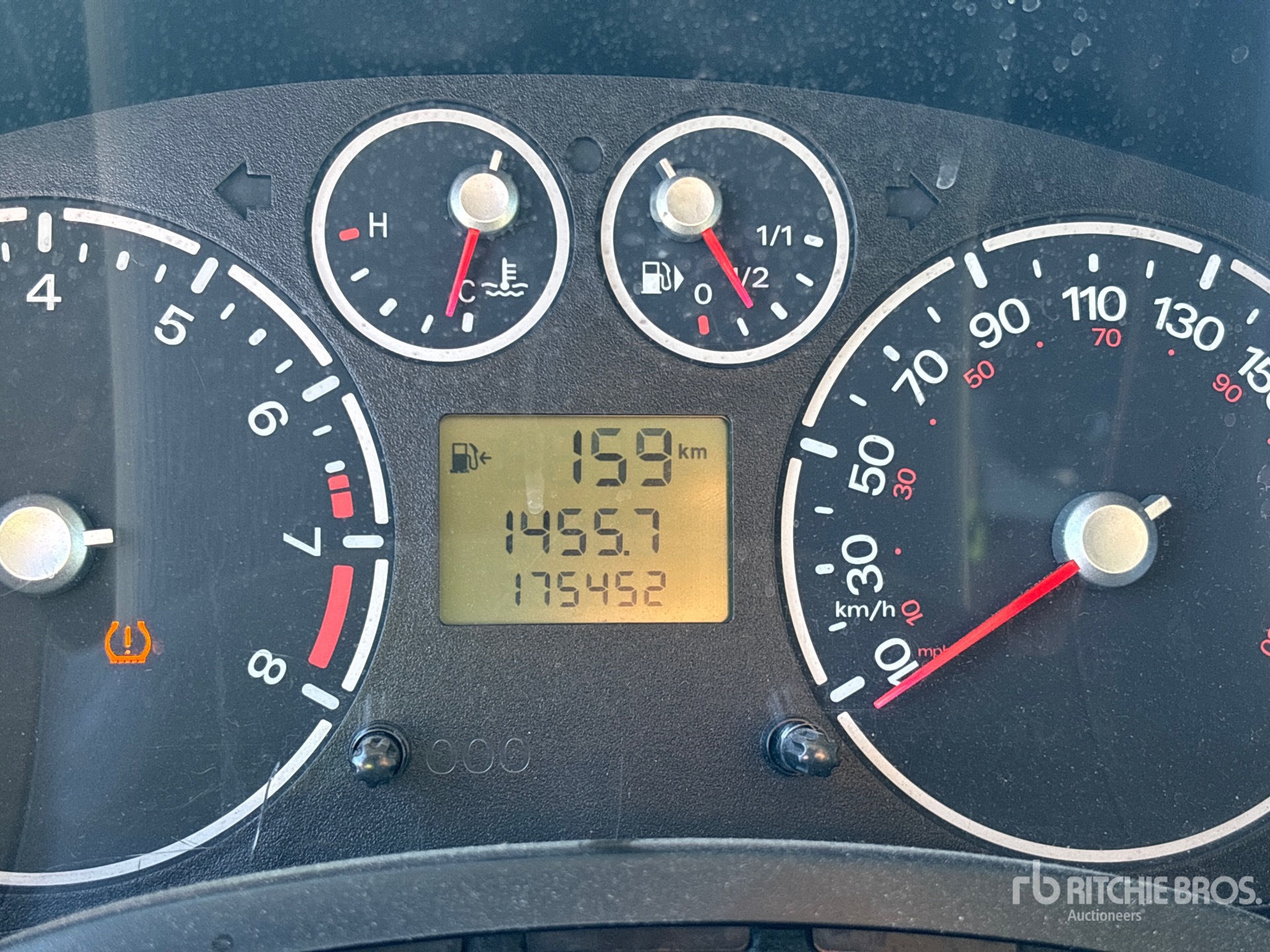 2011 Ford TRANSIT CONNECT