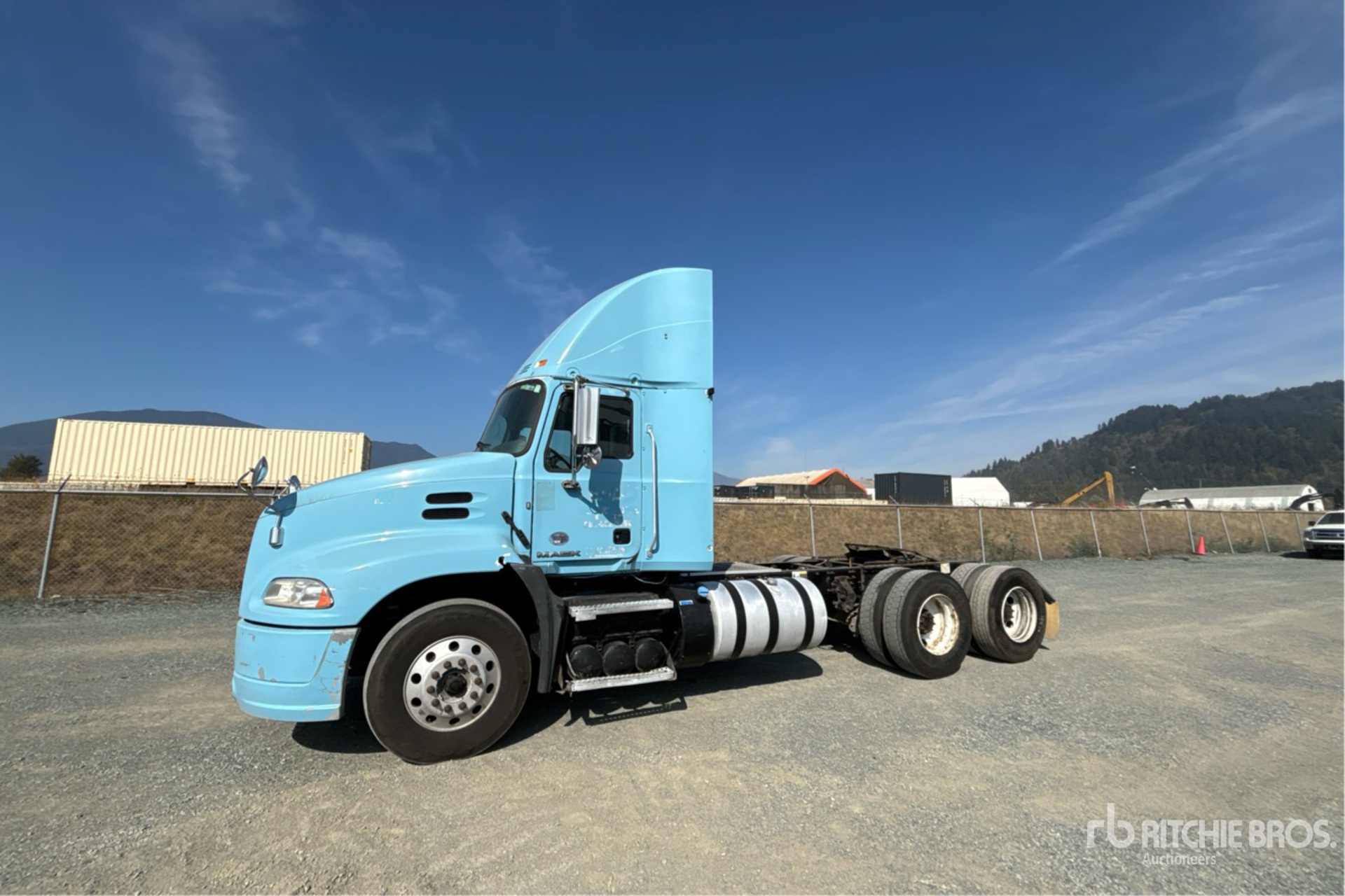 2015 Mack CXU613